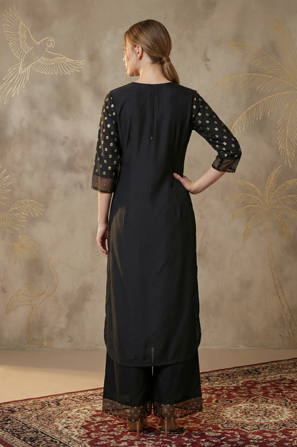 Black Printed kurta With Embroidery And Sequins
