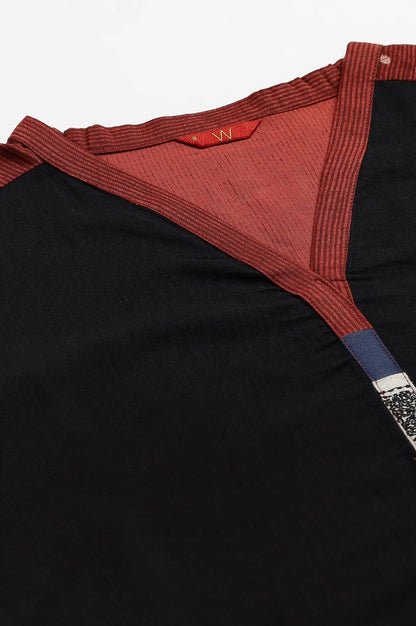 Black Solid kurta With Printed Placket - wforwoman