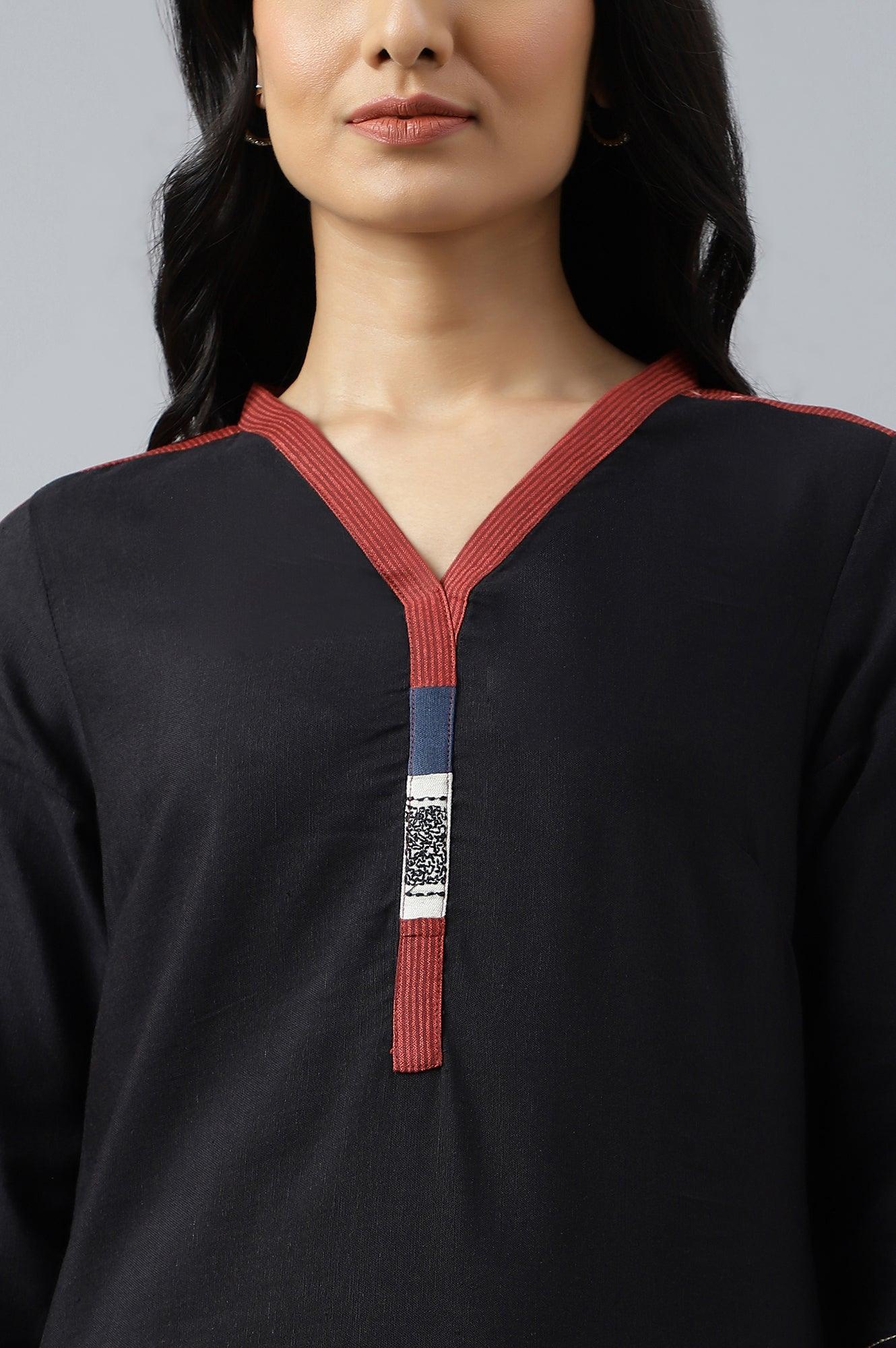 Black Solid kurta With Printed Placket - wforwoman