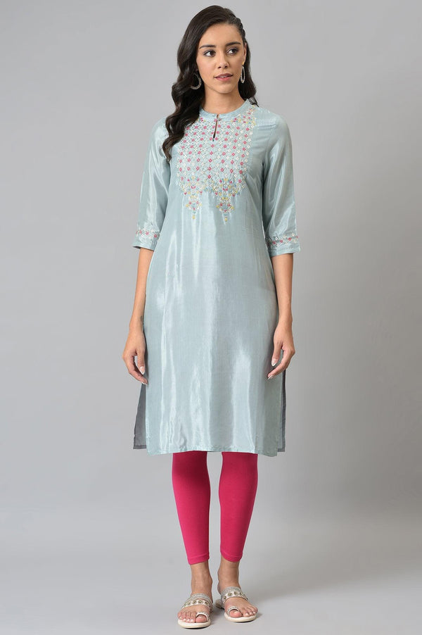 Light Blue Embroidered kurta In Mandarin Collar