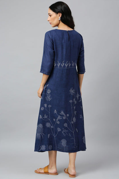 Dark Blue Floral kurta With Kantha Details - wforwoman