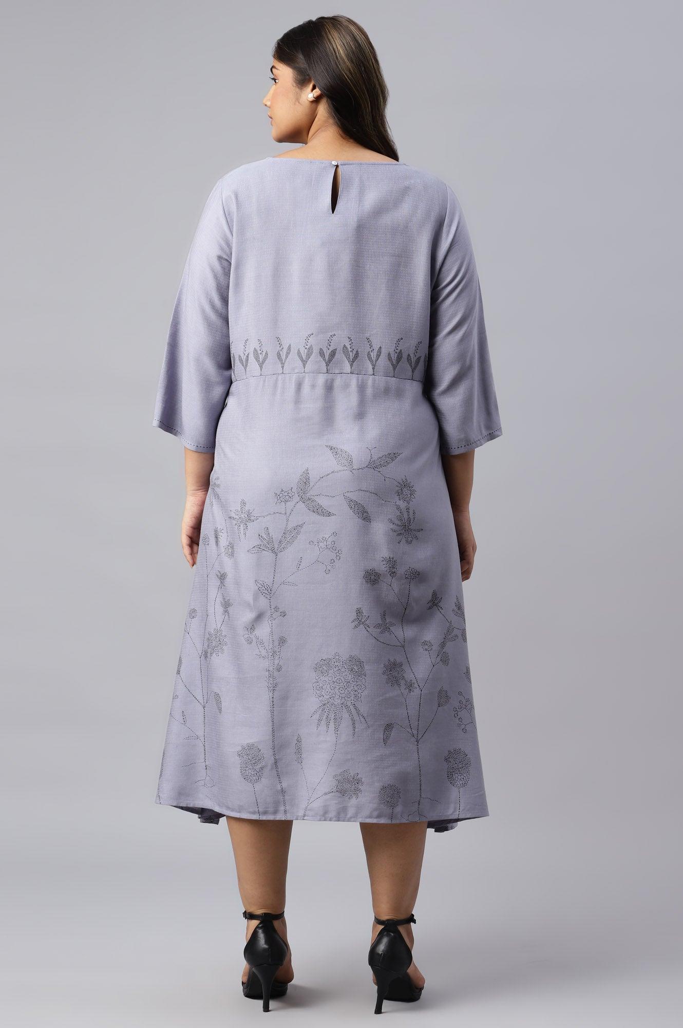 Plus Size Blue Floral kurta With Kantha Details - wforwoman