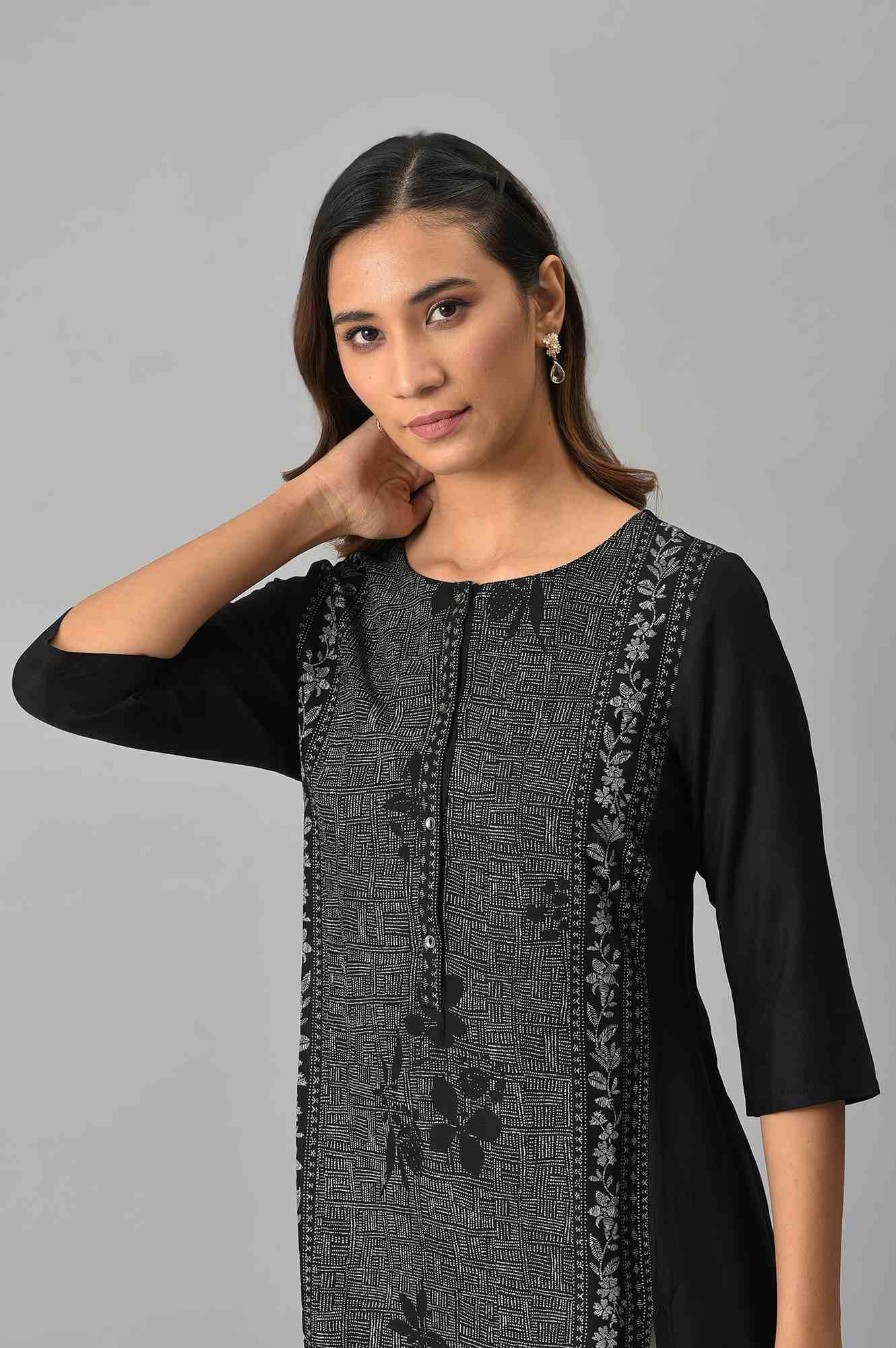 Black Panelled kurta With Front Slit - wforwoman