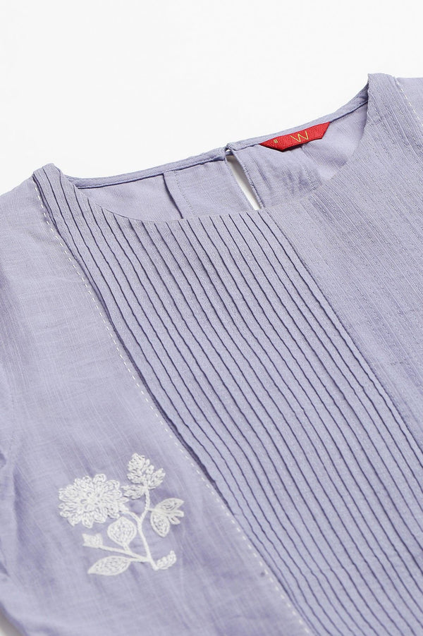 Blue Embroidered kurta With Pintuck Yoke