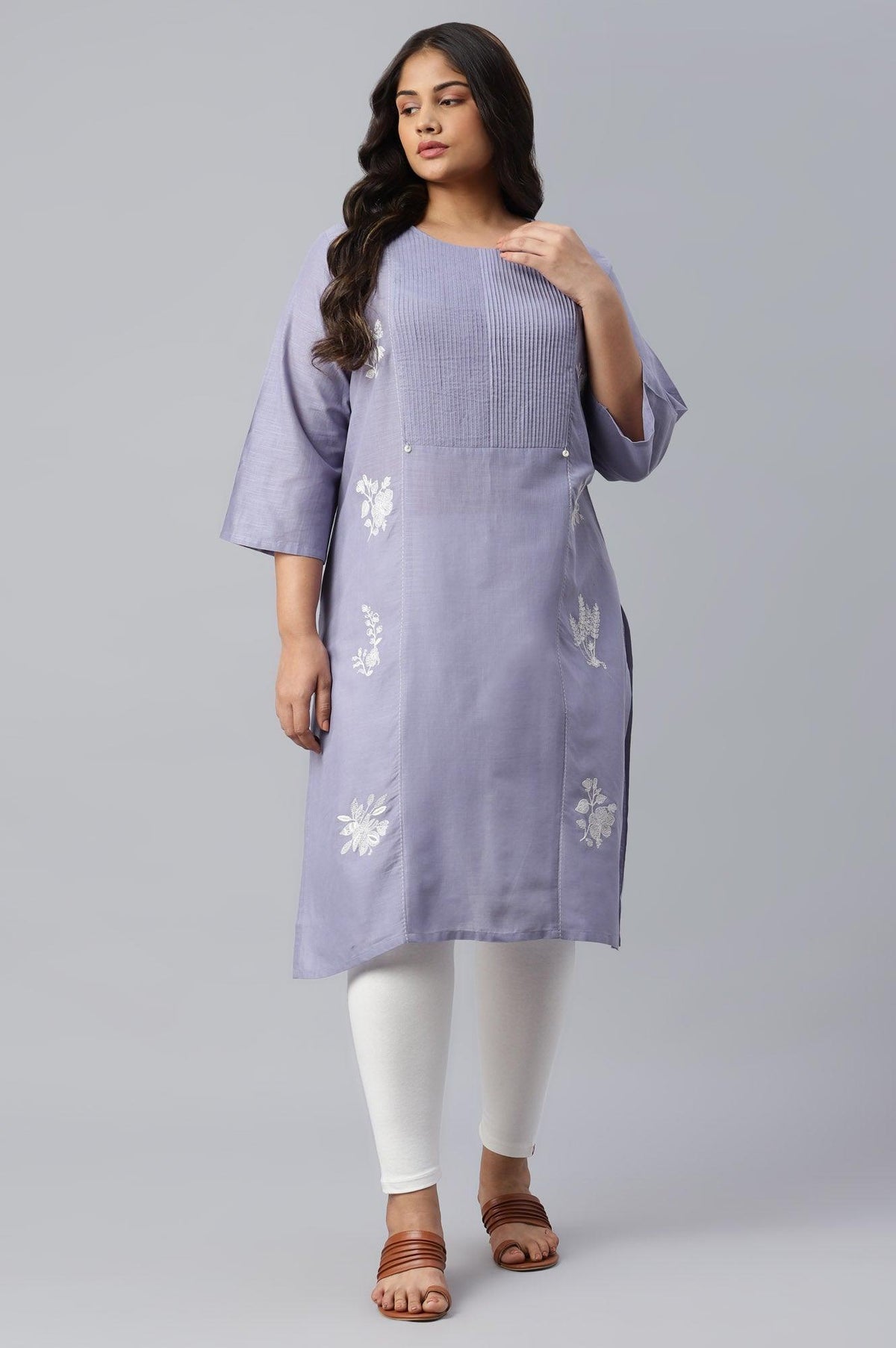 Plus Size Blue Embroidered kurta With Pintuck Yoke - XS