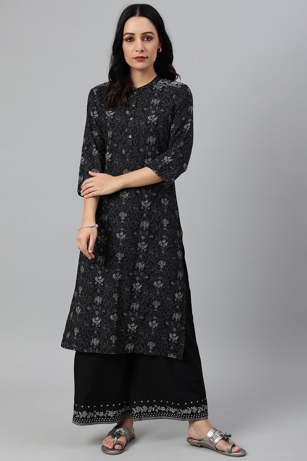 Black Floral Print kurta With Shoulder Panels - XS
