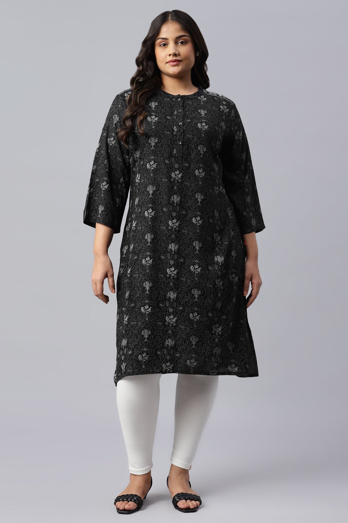 Black Floral Print kurta With Shoulder Panels - 20