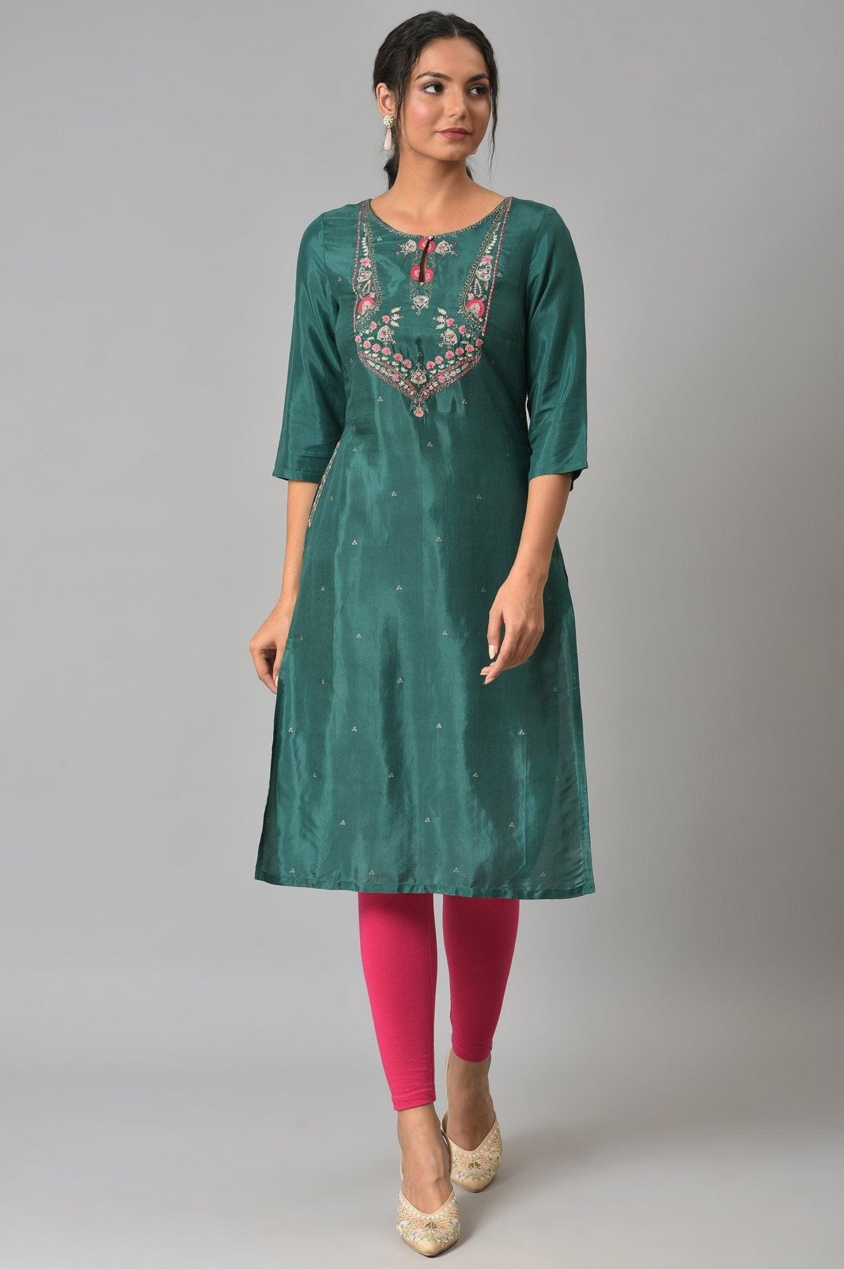 Green Glitter Printed Embroidered kurta - XS