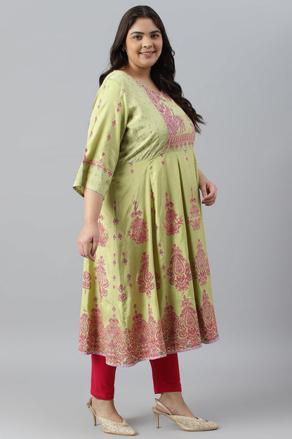 Green Floral Printed And Embellished Festive Plus Size kurta - wforwoman