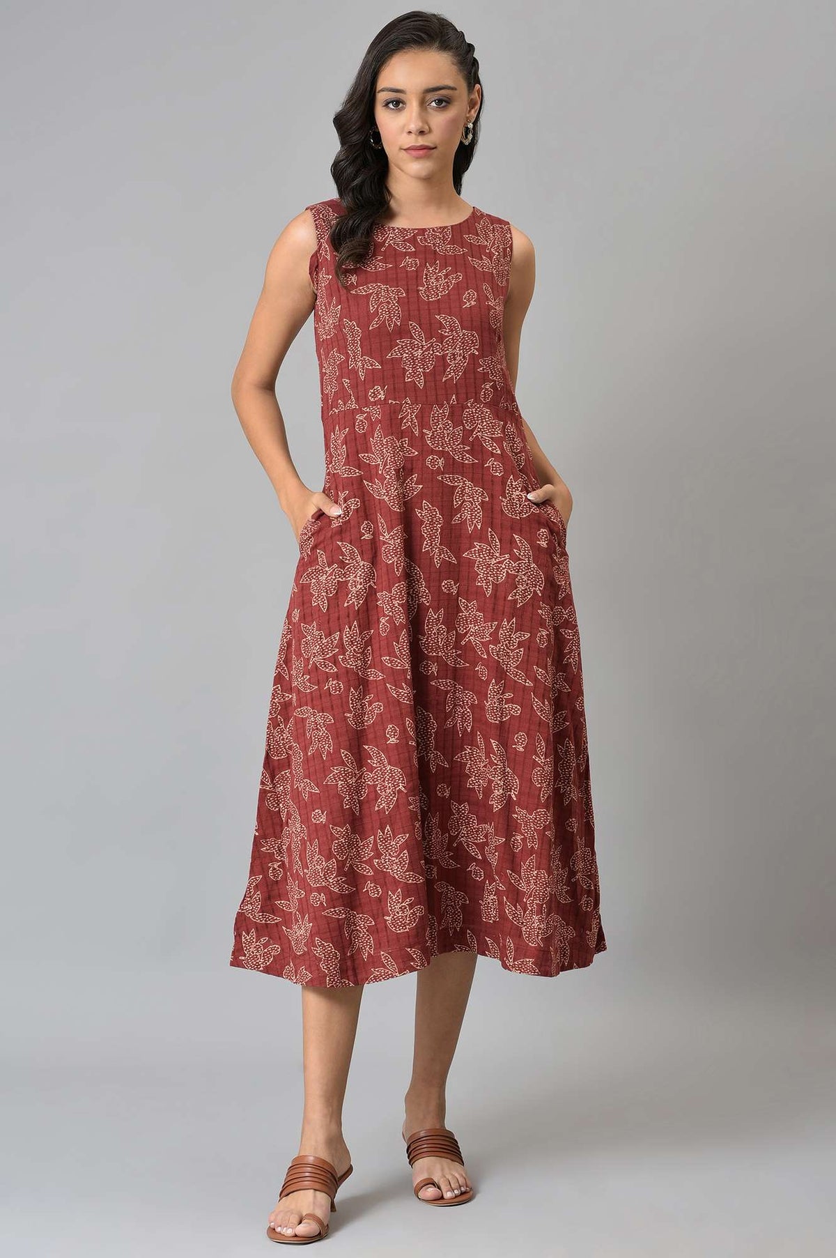 Dark Red Floral Printed Sleeveless Western Dress - XS