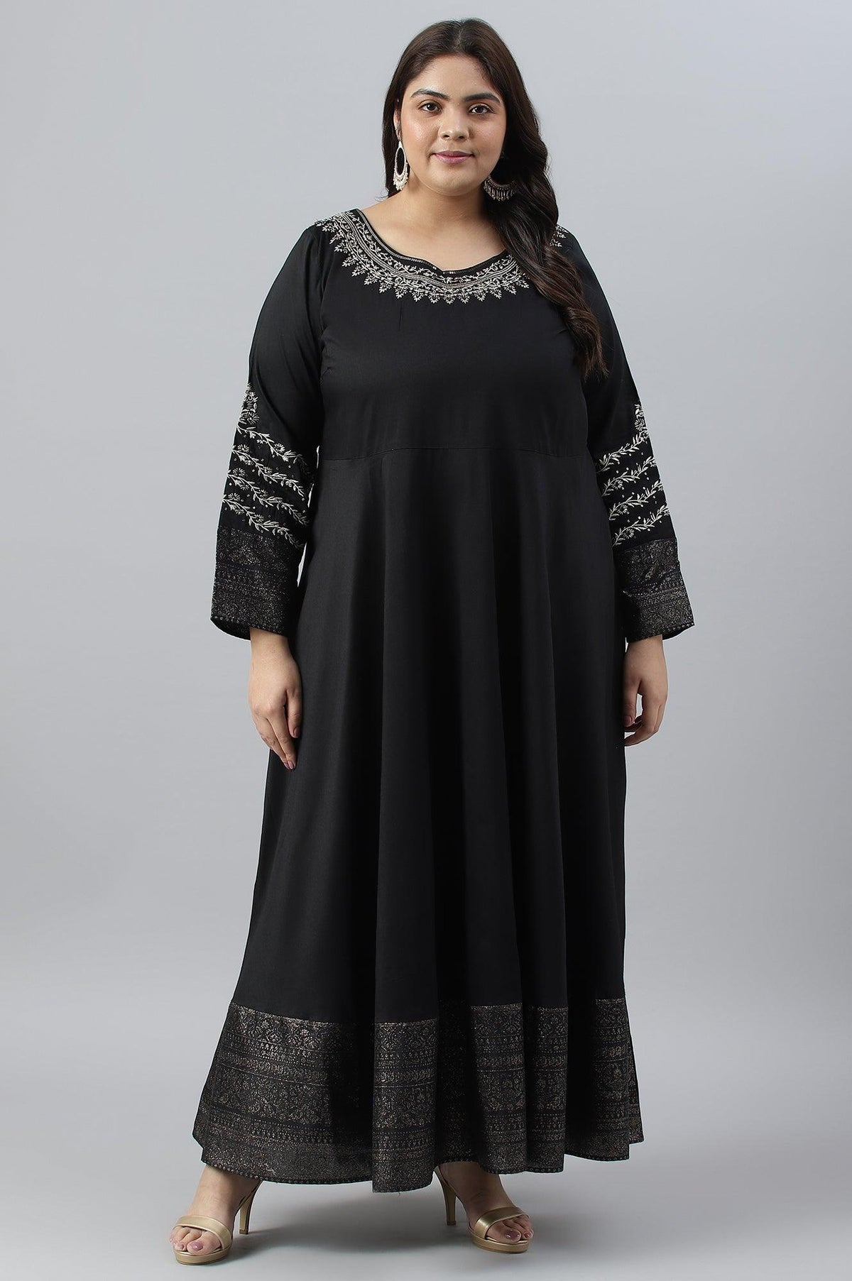 Black Glitter Printed And Embroidered Plus Size Dress - XS