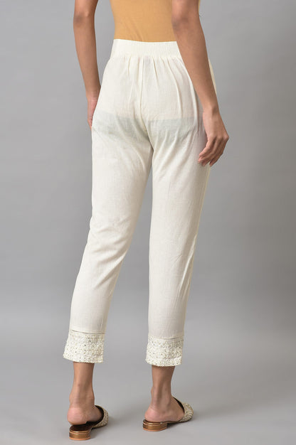 White Solid Embroidered Slim Cotton Pant