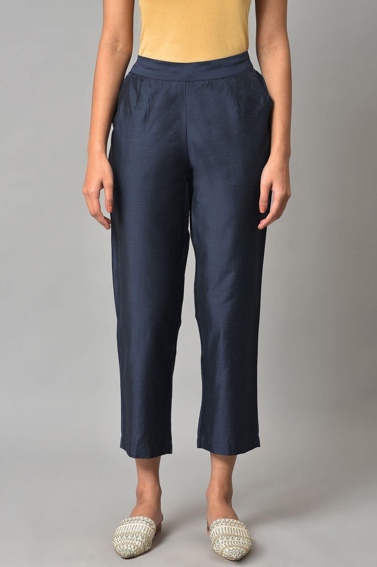 Blue Solid Straight Women Pants - XS
