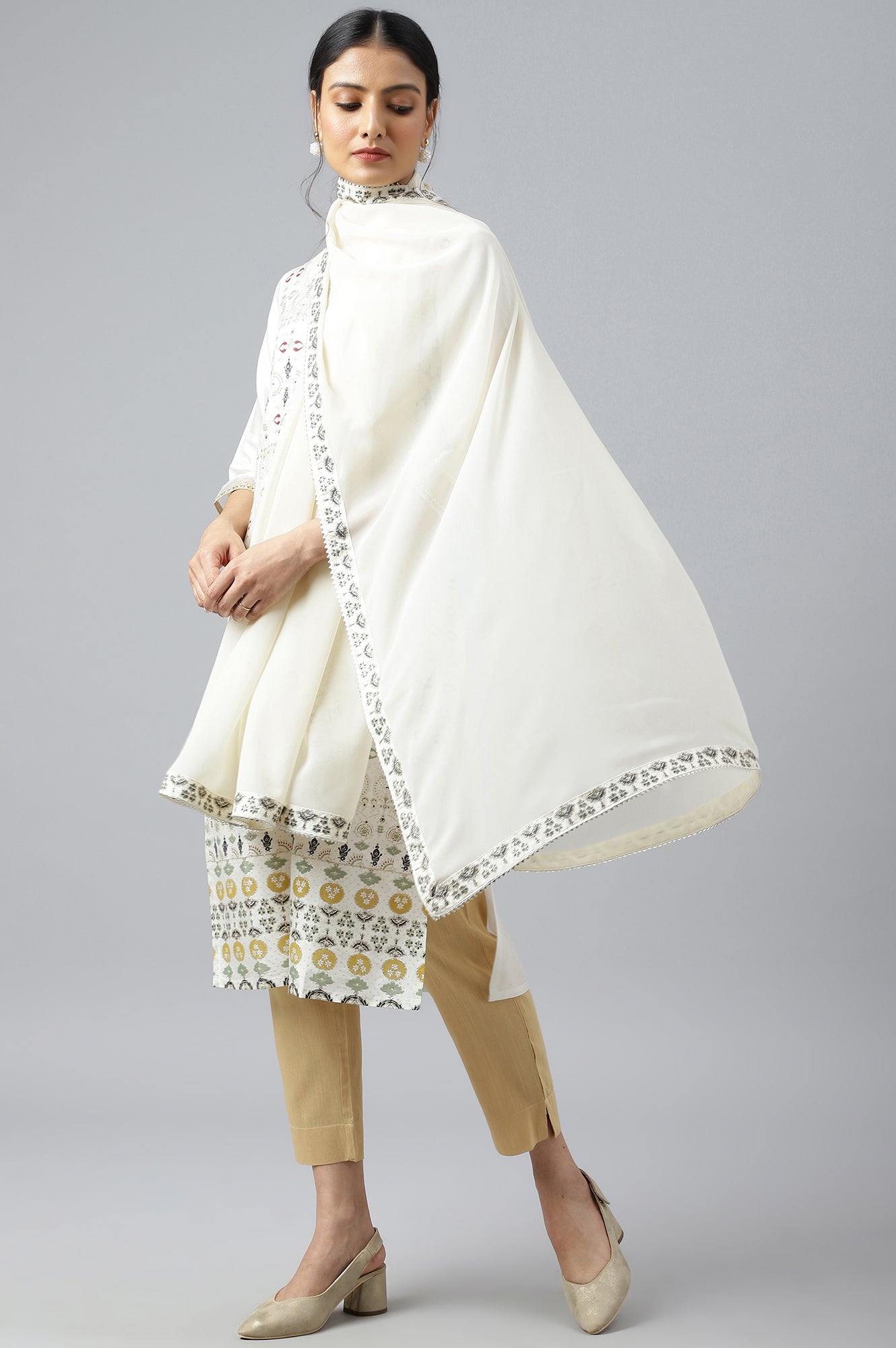 Ecru Georgette Dupatta With Gota Detailing