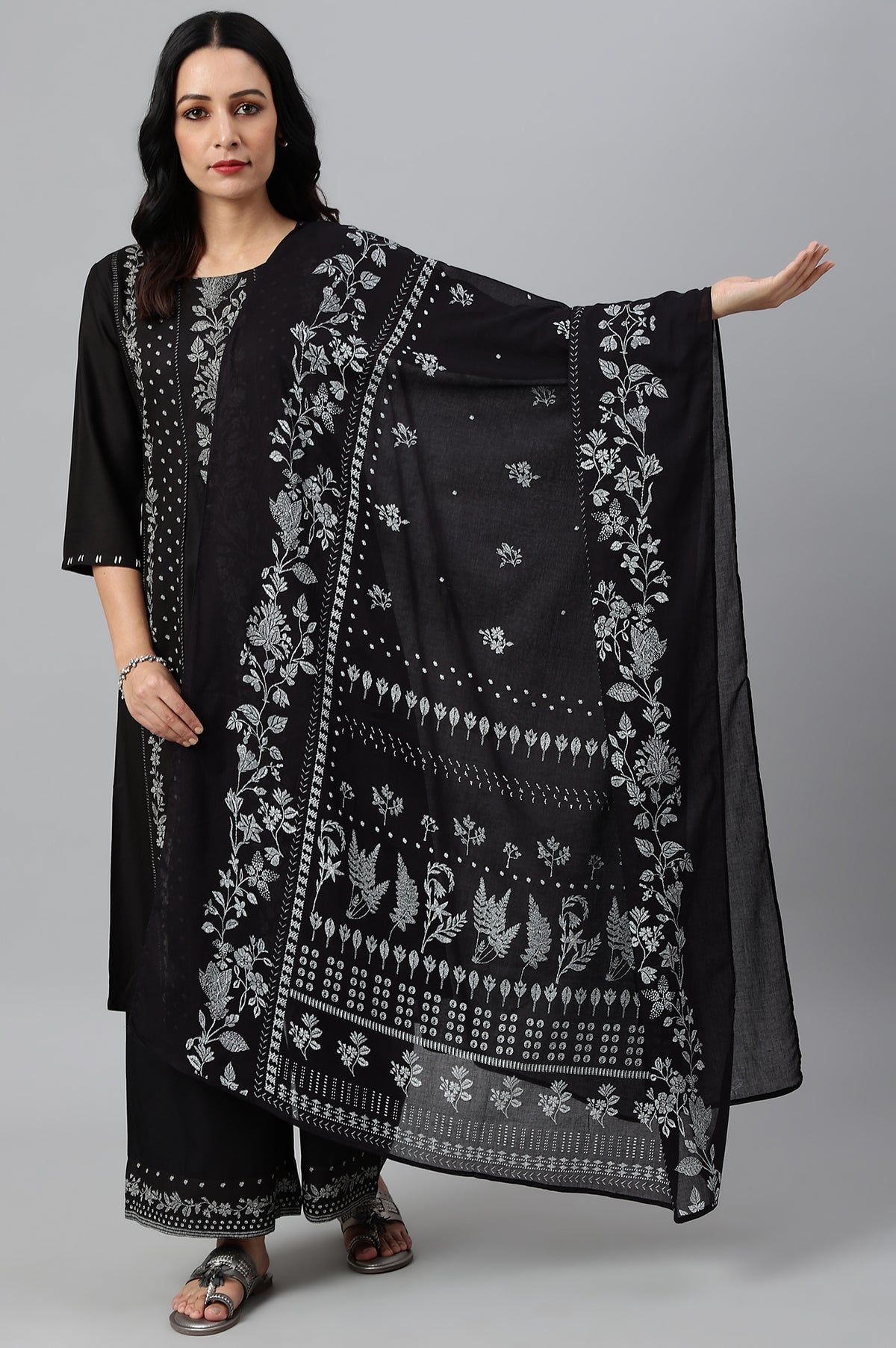 Ecru Voile Printed Dupatta - WFS