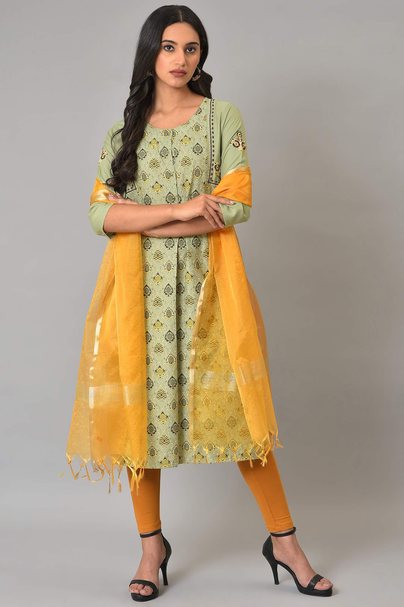 Mustard Organza Drape With Zari Woven Border Detail