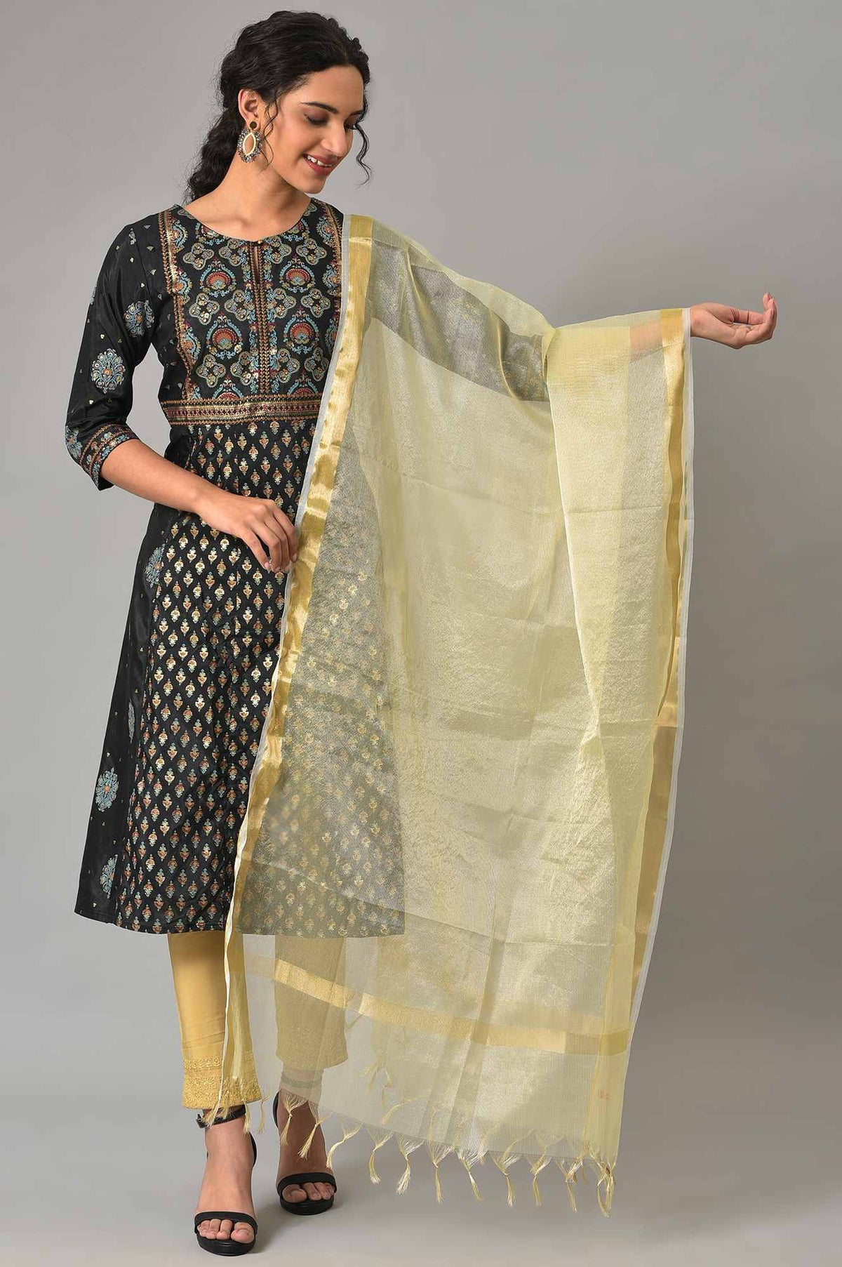 Gold Organza Dupatta With Zari Woven - FS