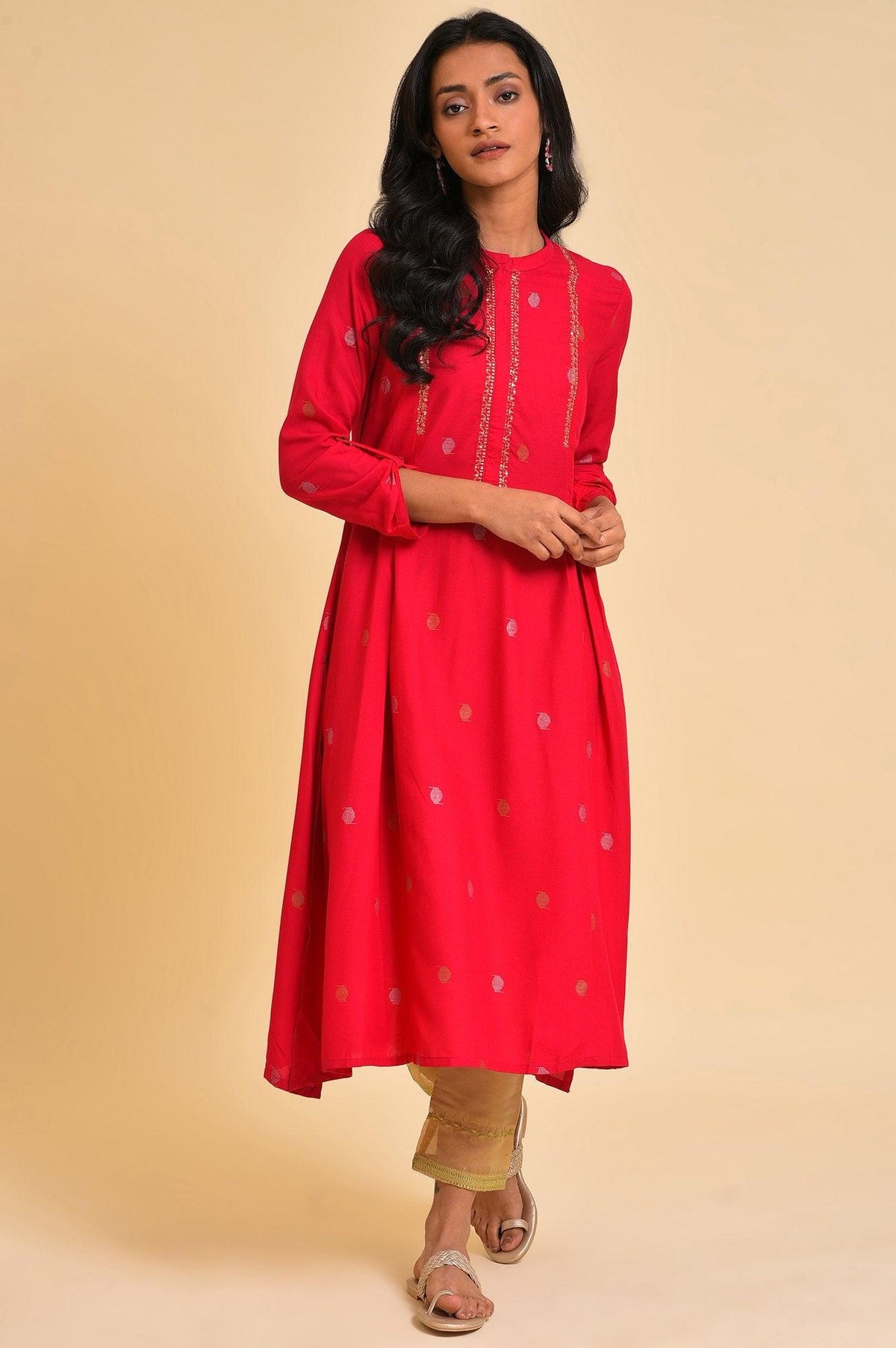 Red Embroidered Festive Kurta And Pants Set - XS