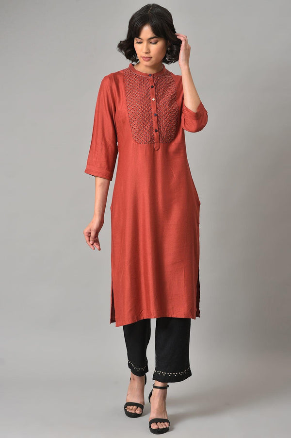 Brick Red Thread Embroidered Kurta Set with Black Pants