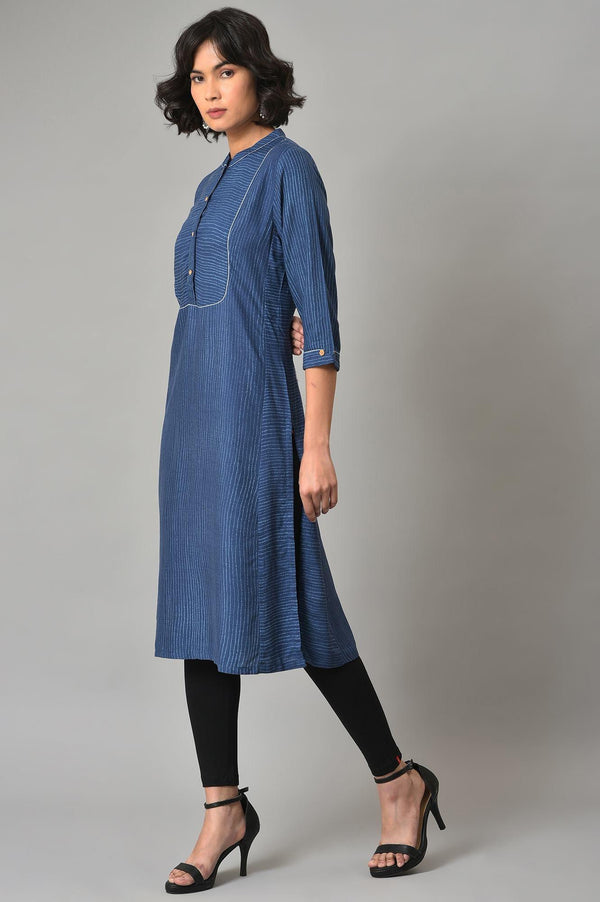 Blue Stripes Printed A-Line kurta With Black Tights
