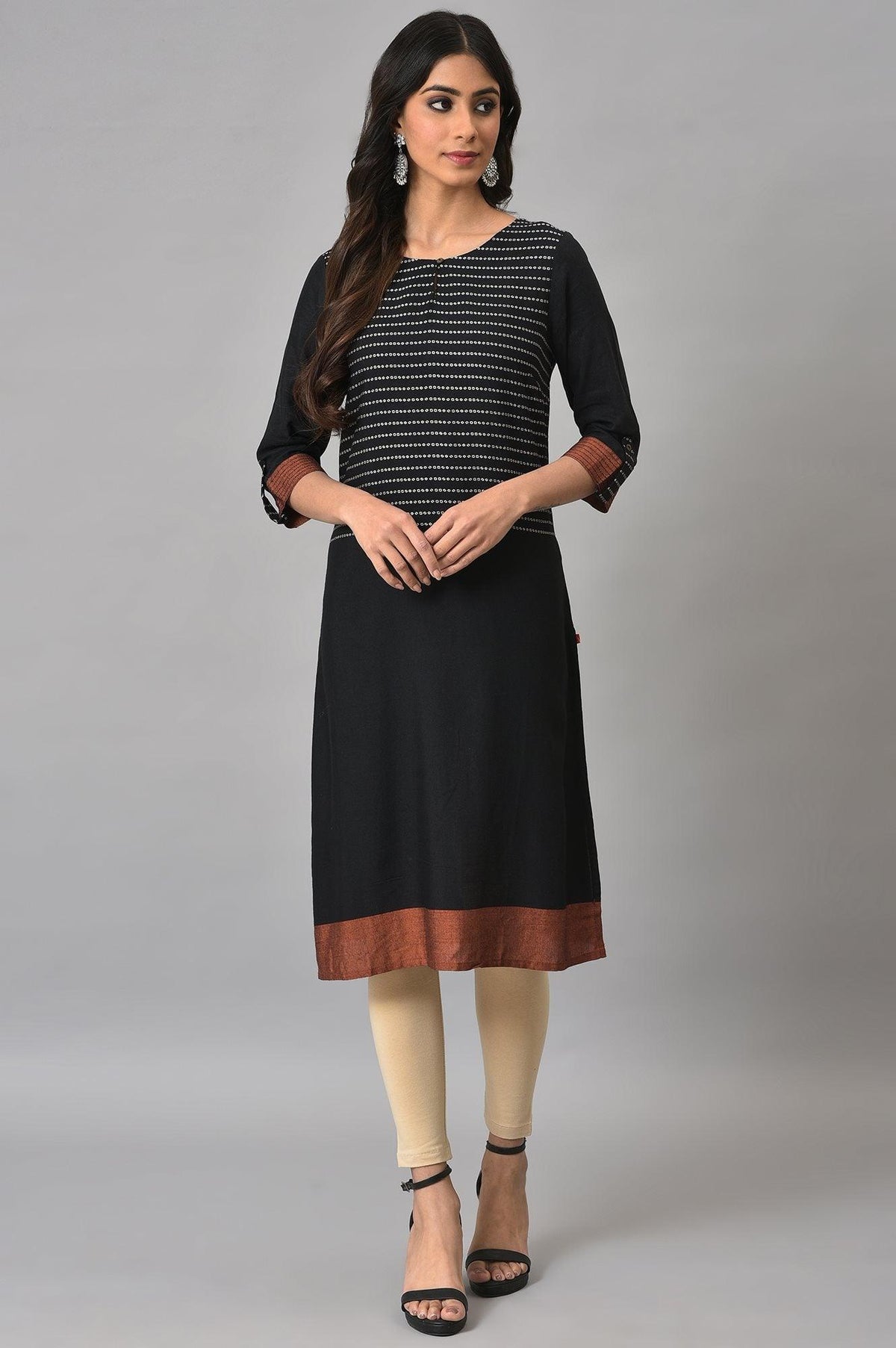 Black Dobby kurta With Biege Tights - XS