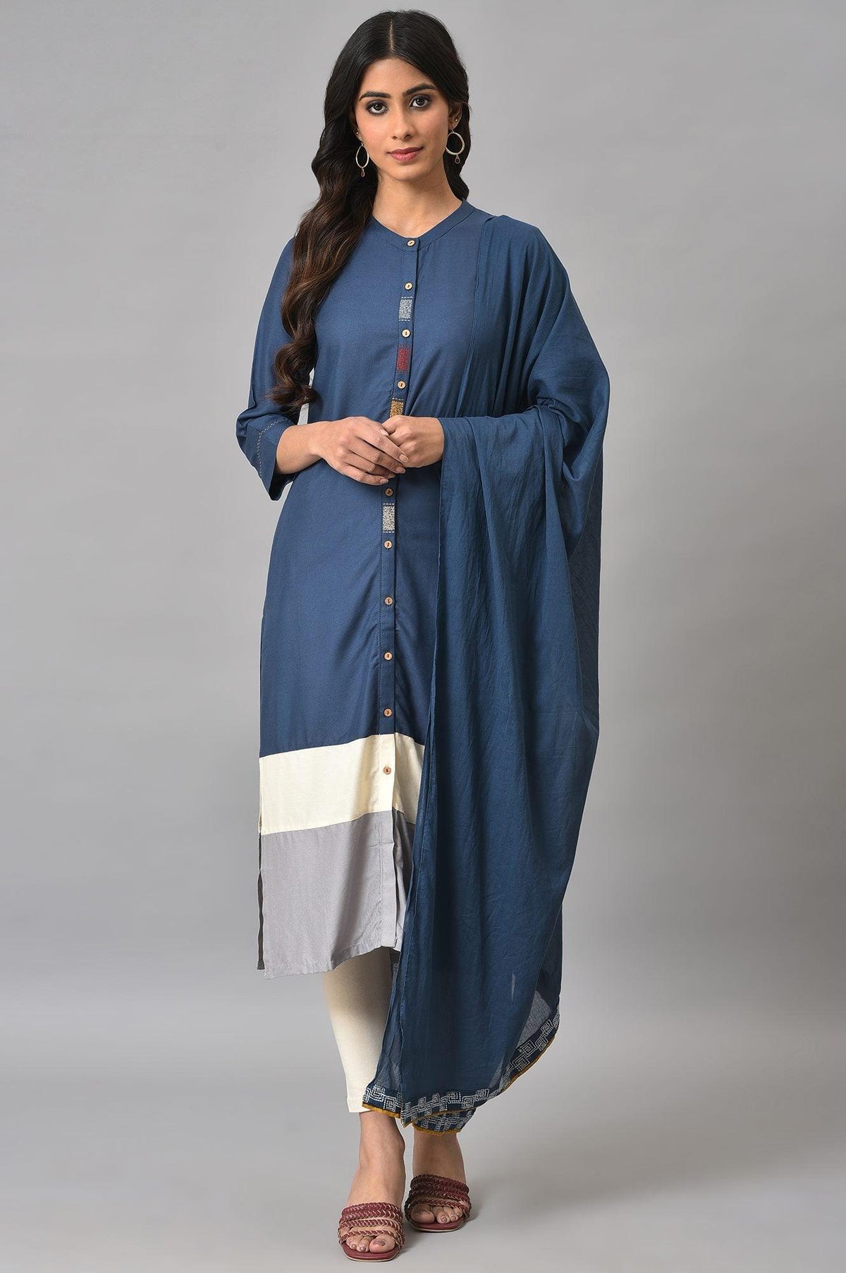 Blue Embroidered kurta With Ecru Tights And Blue Dupatta - XS
