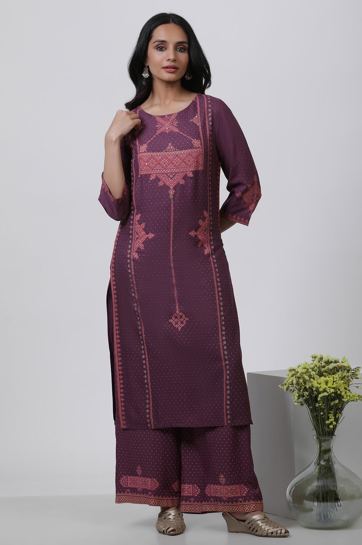 Purple Embellished Kurta And Parallel Pants Set - 6