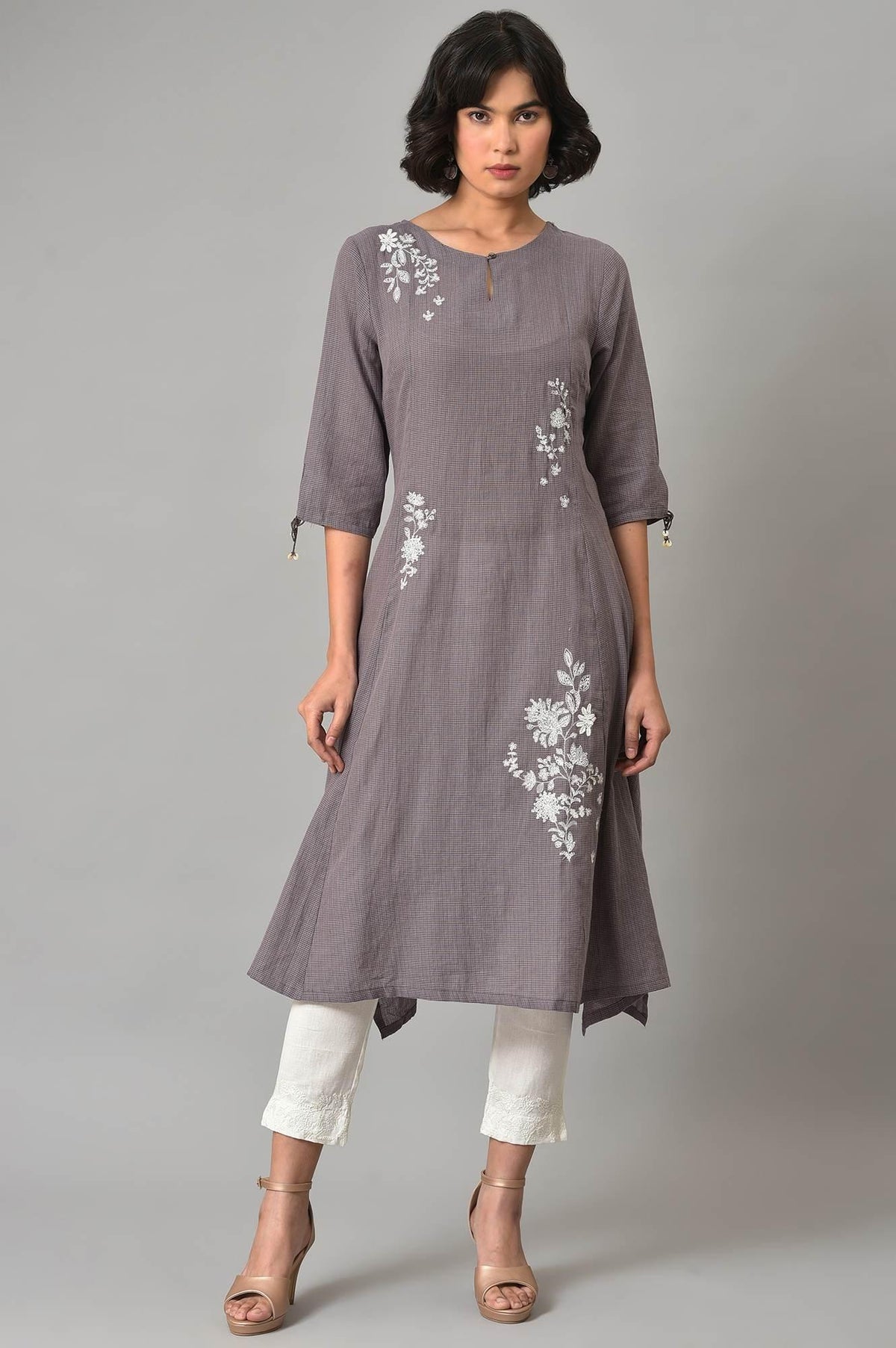Dusk Purple A-Line kurta With Ecru Slim Pants - XS