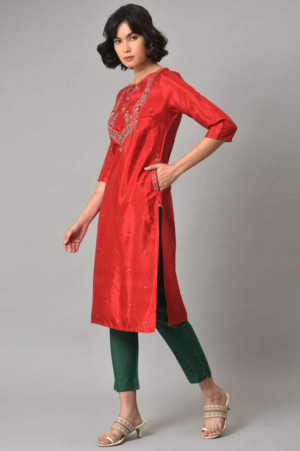 Red Embroidered Festive kurta With Green Slim Pants