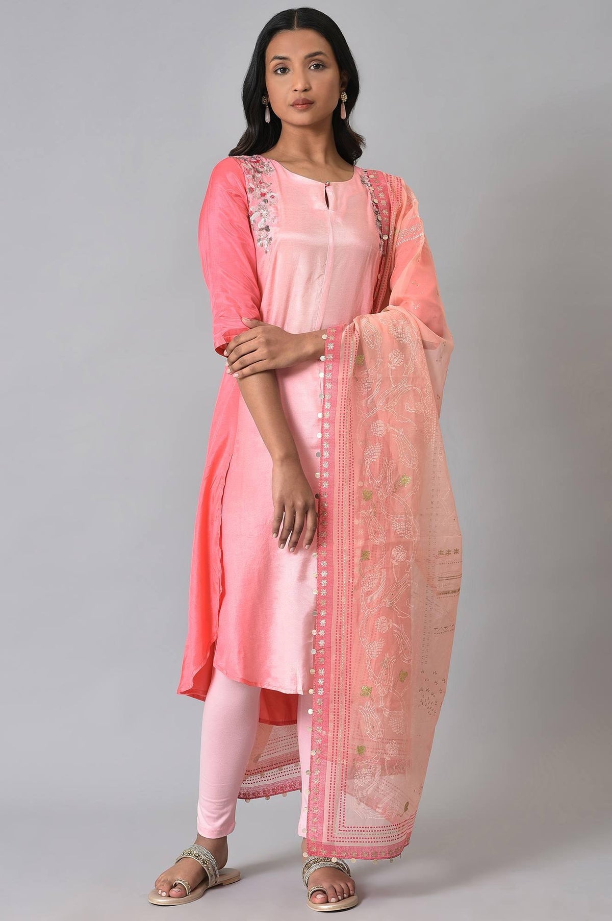 Pink Embroidered Ombre kurta Set - 6