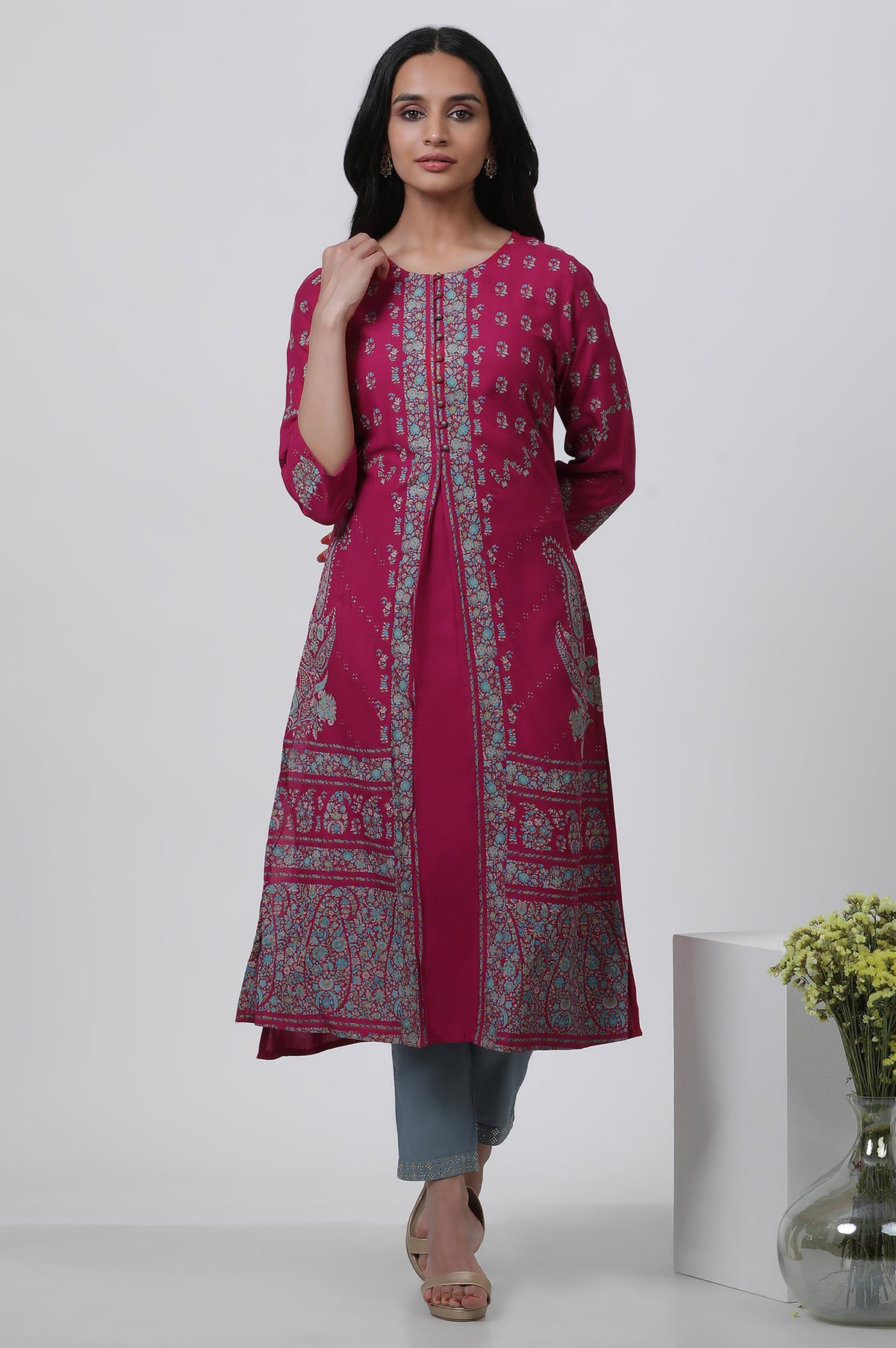 Pink Placement Printed Kurta And Blue Pants - 6