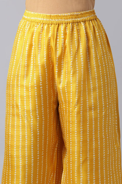 Green Plus Size Printed Gillet With Off-White kurta And Green Parallel Pants Set - wforwoman