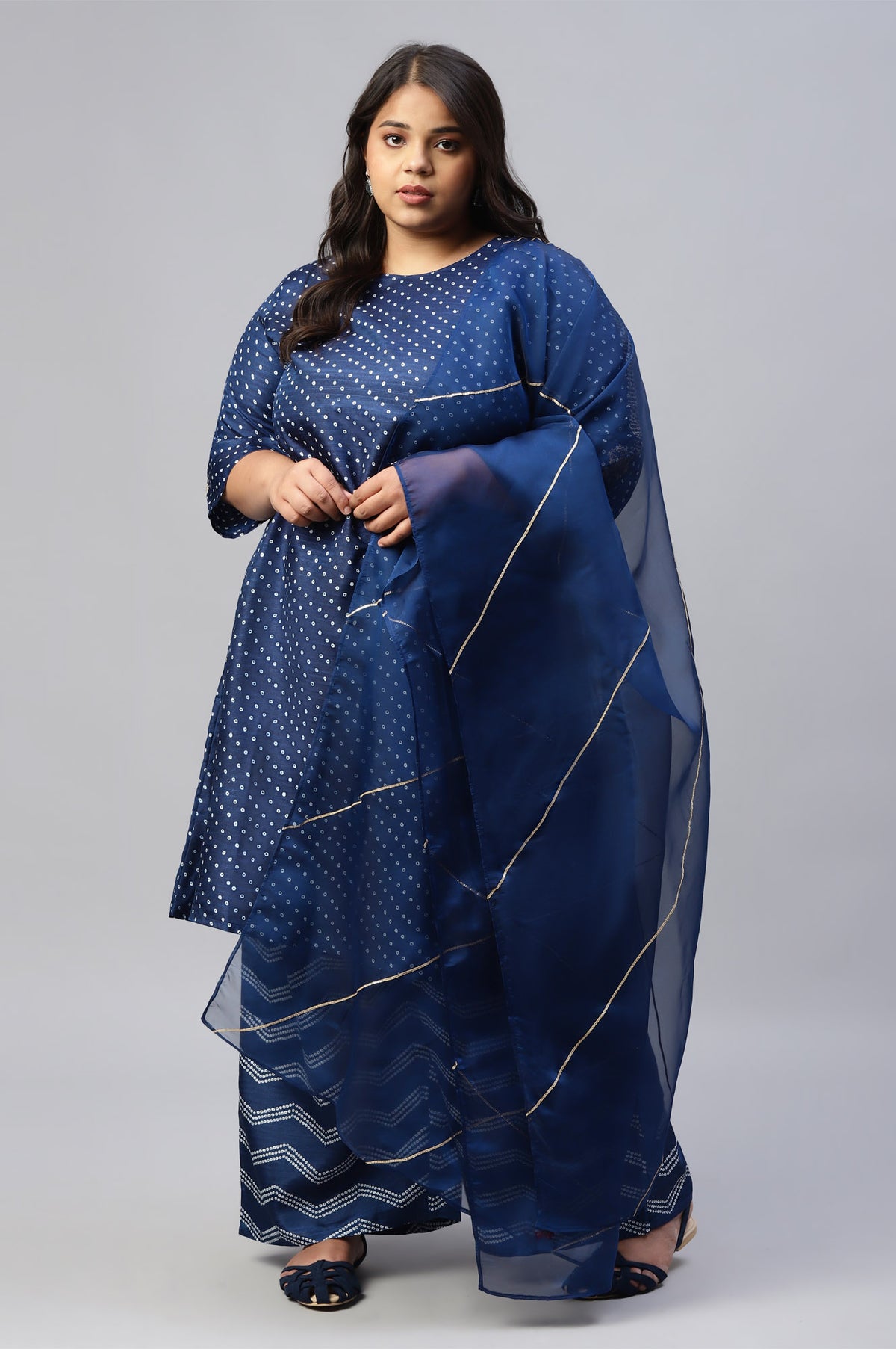 Blue Plus Size Bandhani Printed kurta With Bandhani Pants And Organza Dupatta - XS