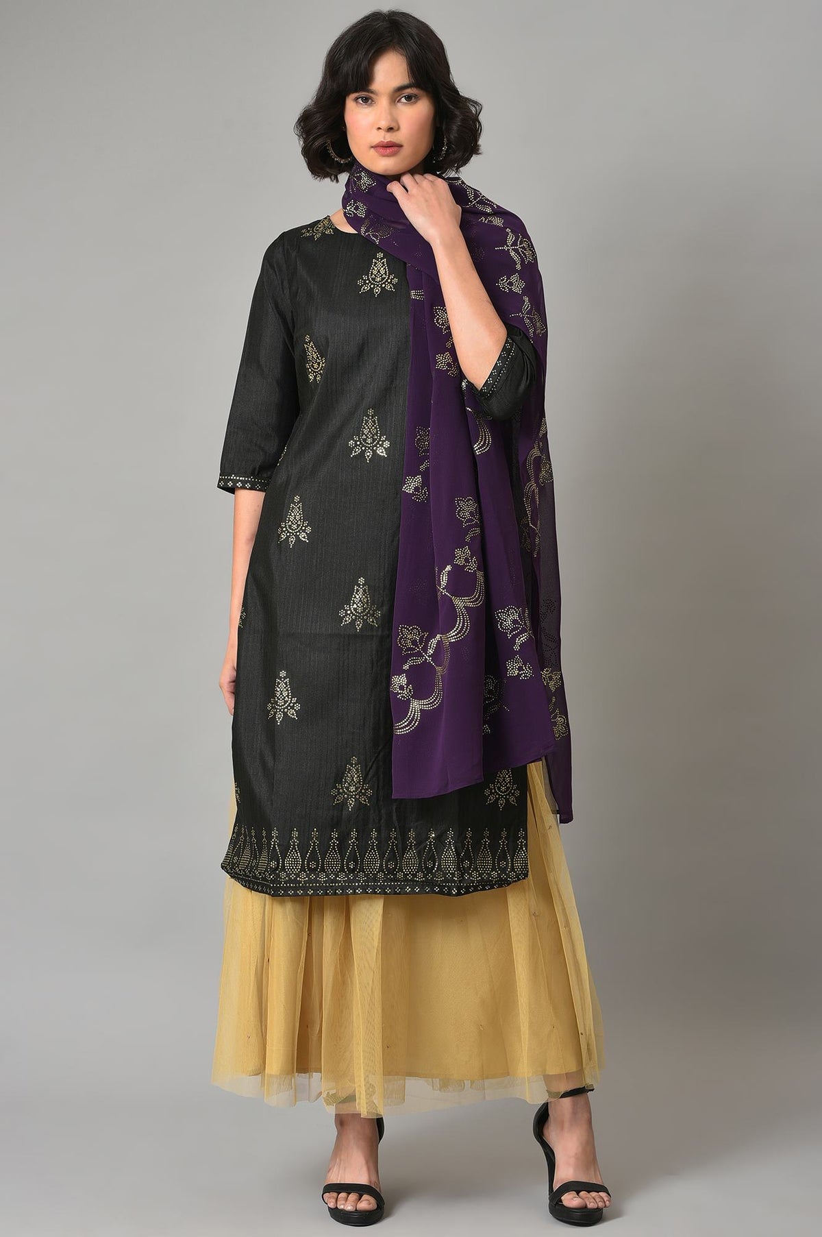 Black Karnatka Silk kurta With Golden Sequin Skirt And Purple Dupatta - XS