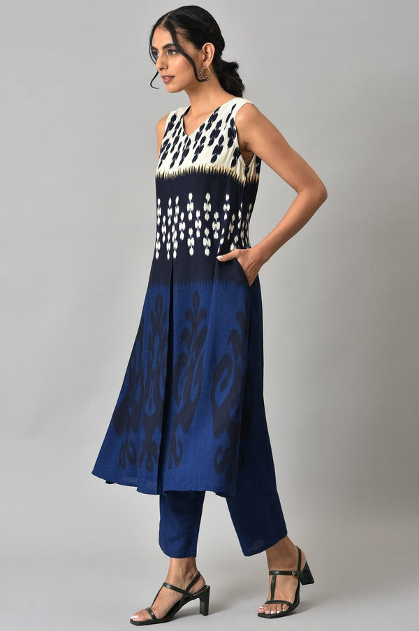 Blue Sleeveless Ikkat Print Front Pleat kurta with Straight Pants Co-ord Set