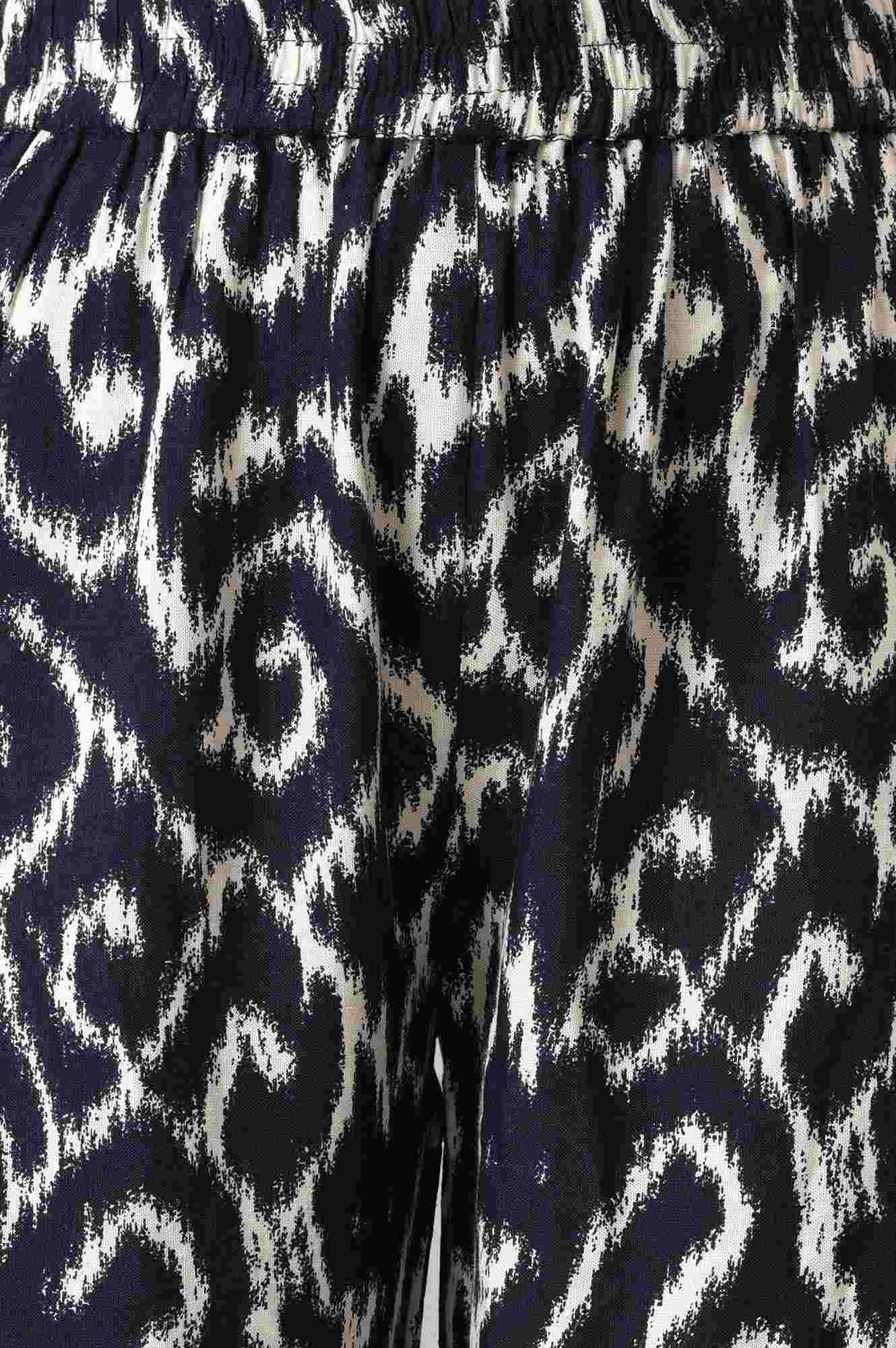 Blue Ikkat Printed kurta with Slim Pants Co-ord Set