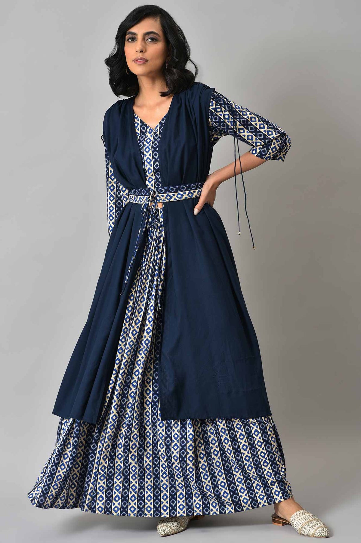 Blue Solid Cape with Ikkat Printed Crop Top and Skirt Co-ord Set - XS