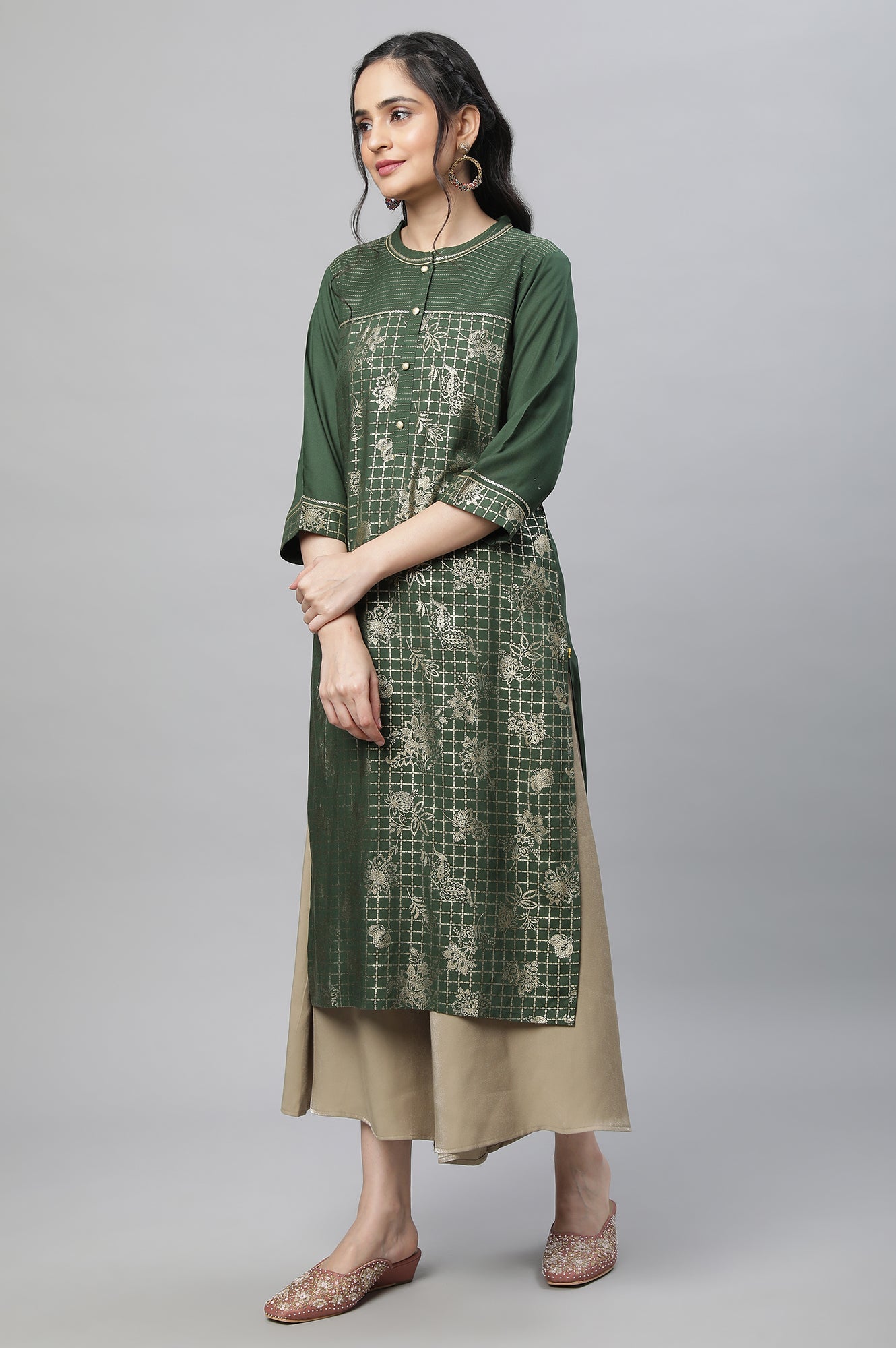 Gold Solid Flared Rayon Culottes With Slip On Closure