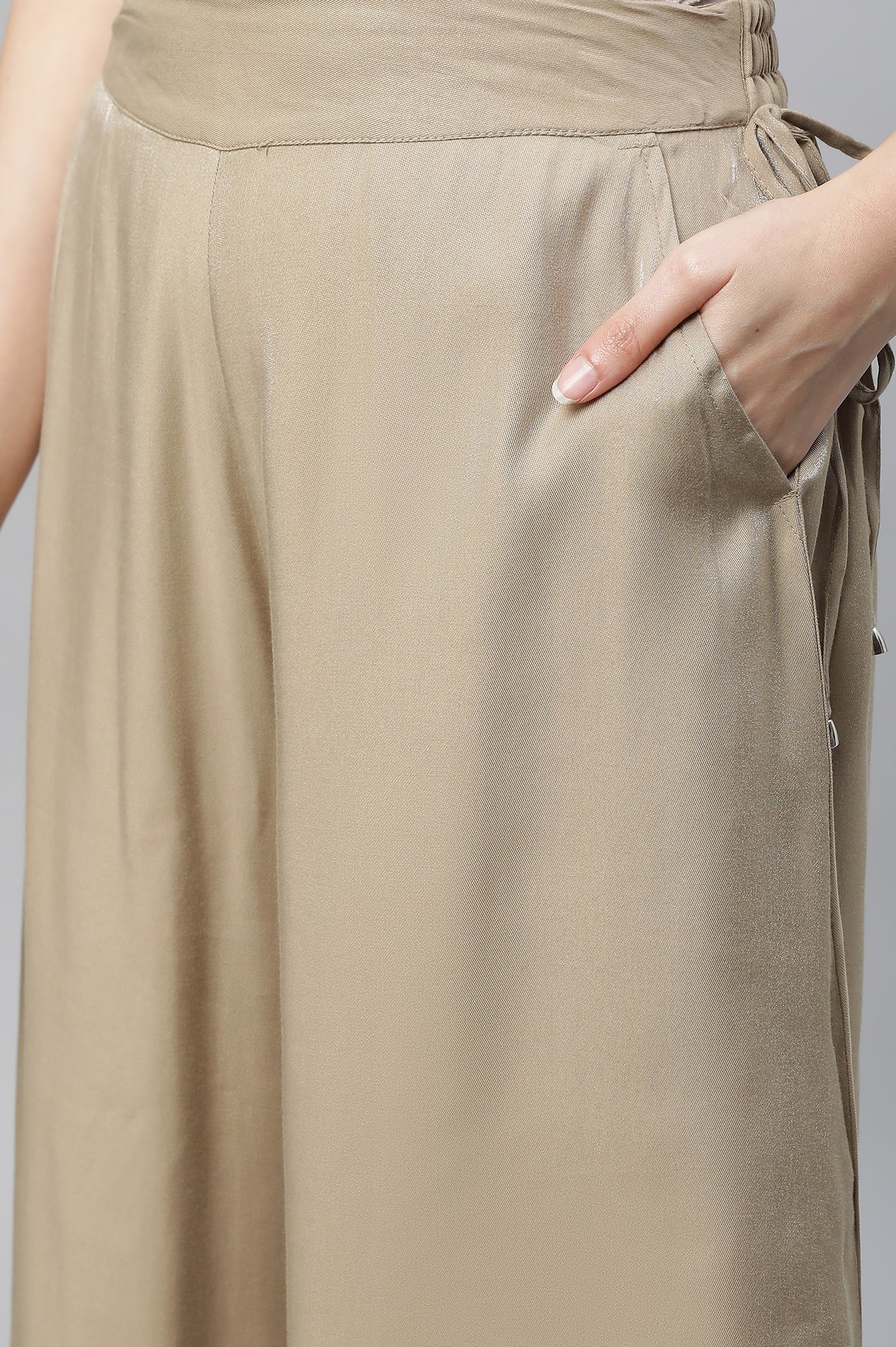 Gold Solid Flared Rayon Culottes With Slip On Closure