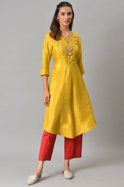 Red Solid Straight Fit Palazzo With Side Pockets