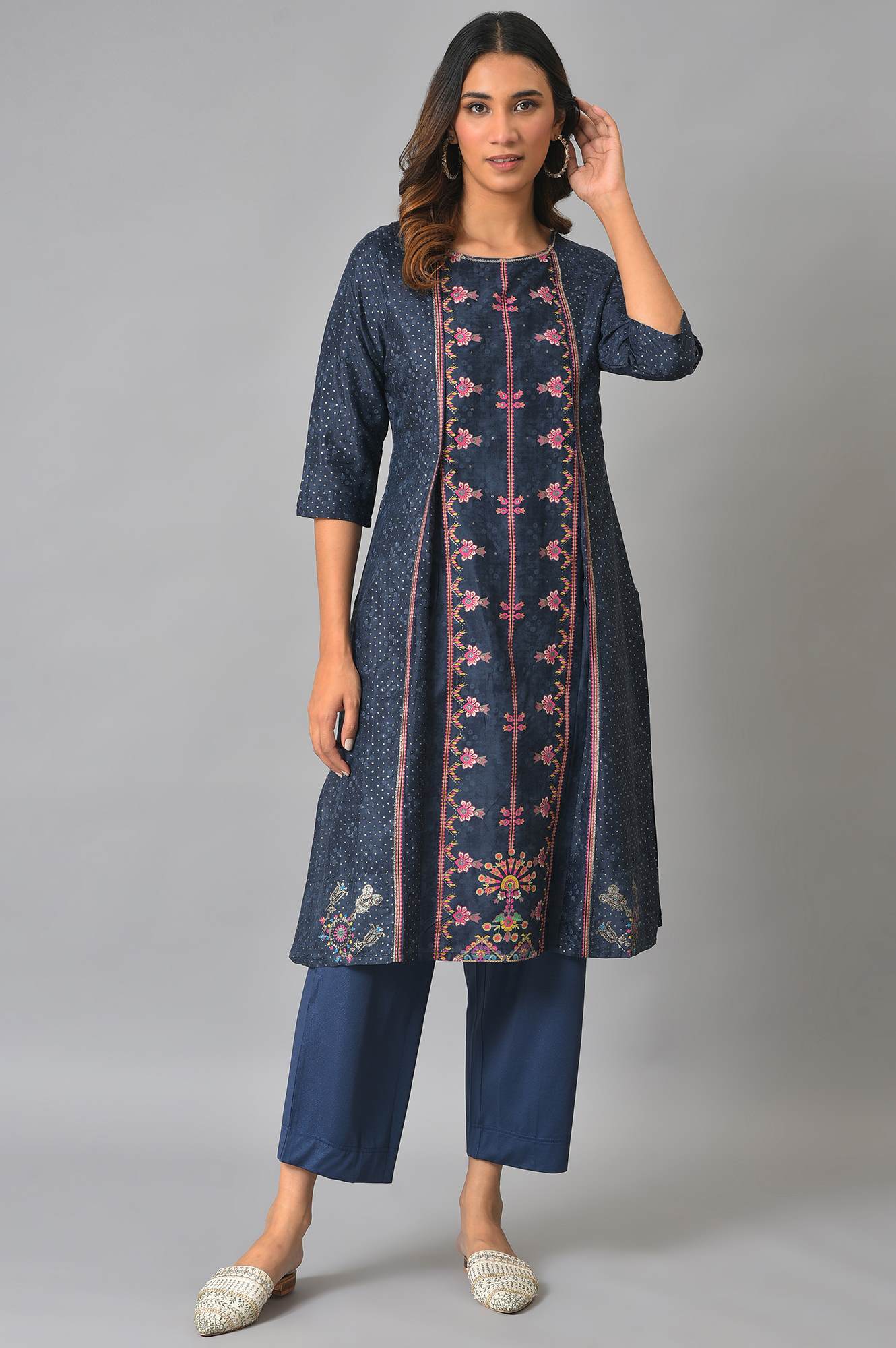 Blue Solid Straight Fit Palazzo With Side Pockets