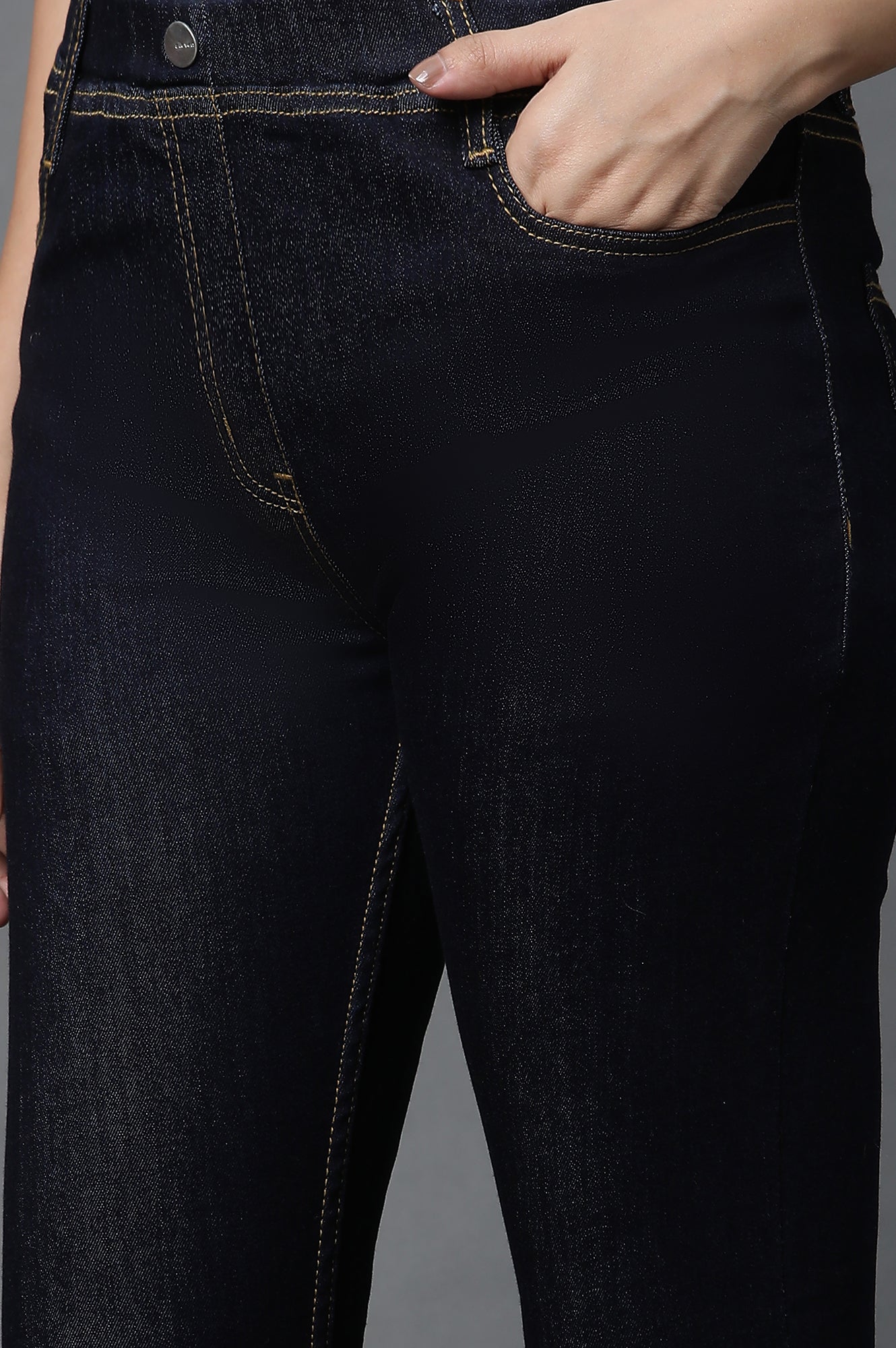 Mid Blue Solid Skinny Fit Denim Jeggings with Elasticated Waistband