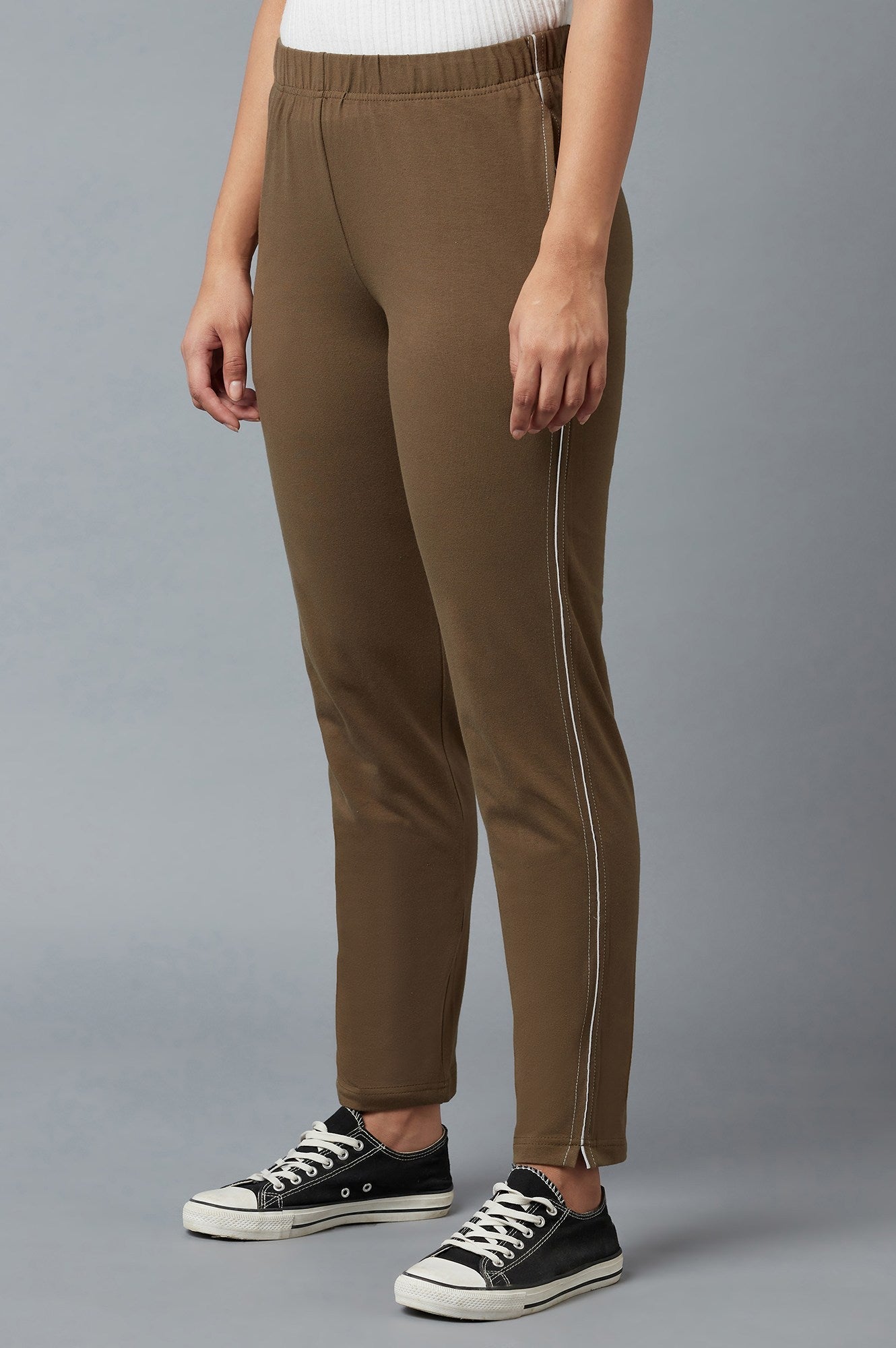 Brown Solid Straight-fit Cotton Pants with Elasticated Waist