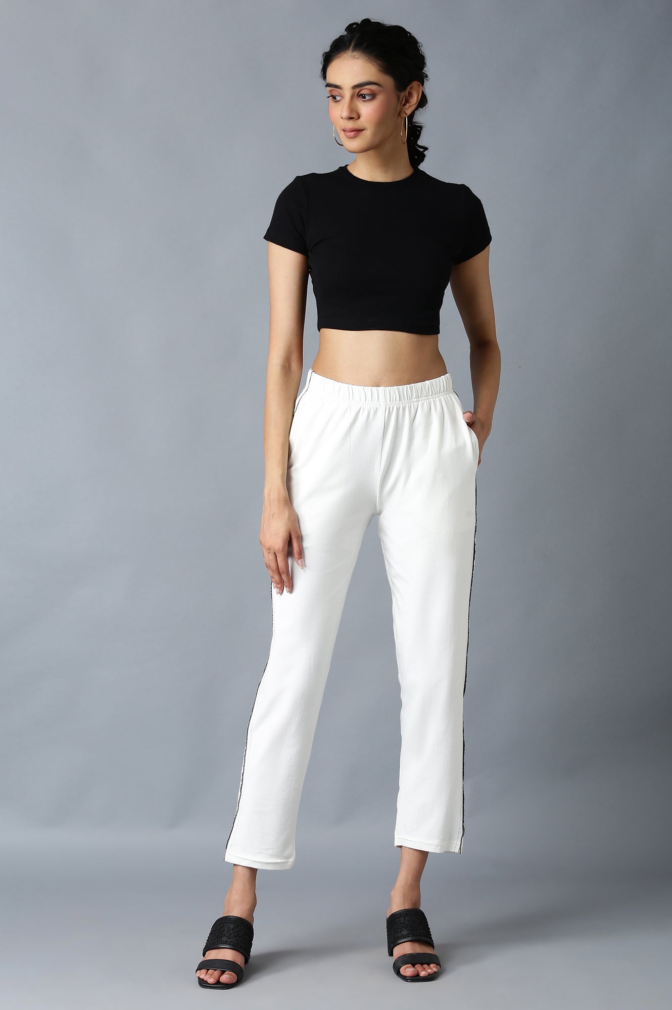White Solid Straight Fit Cotton Pants With Elasticated Waistband