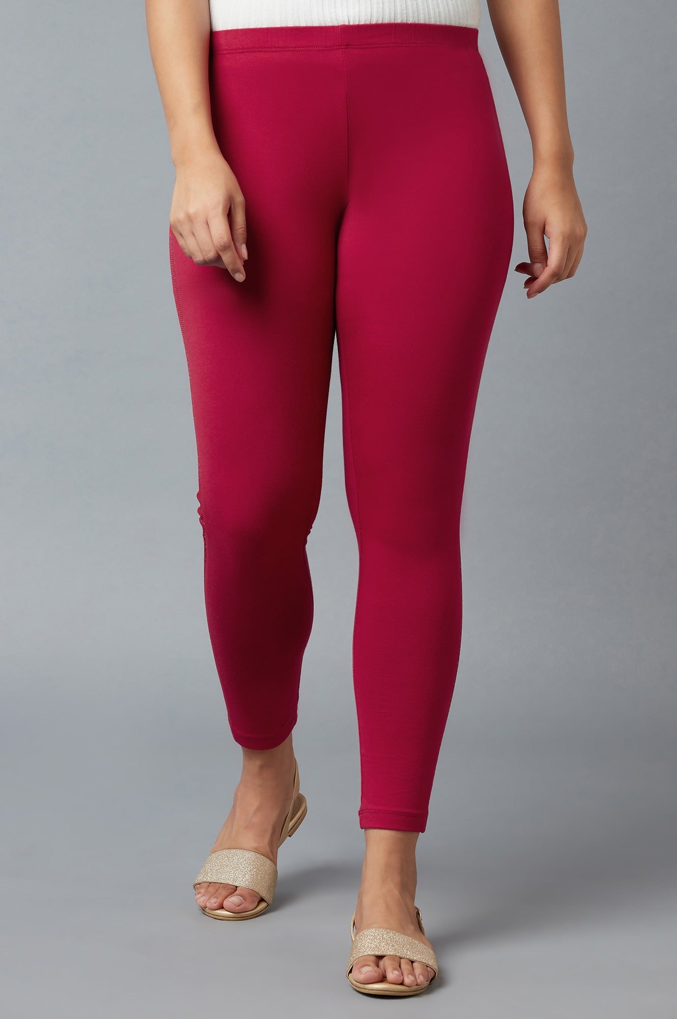 Red Solid Skinny Cotton Tights With Elasticated Waist