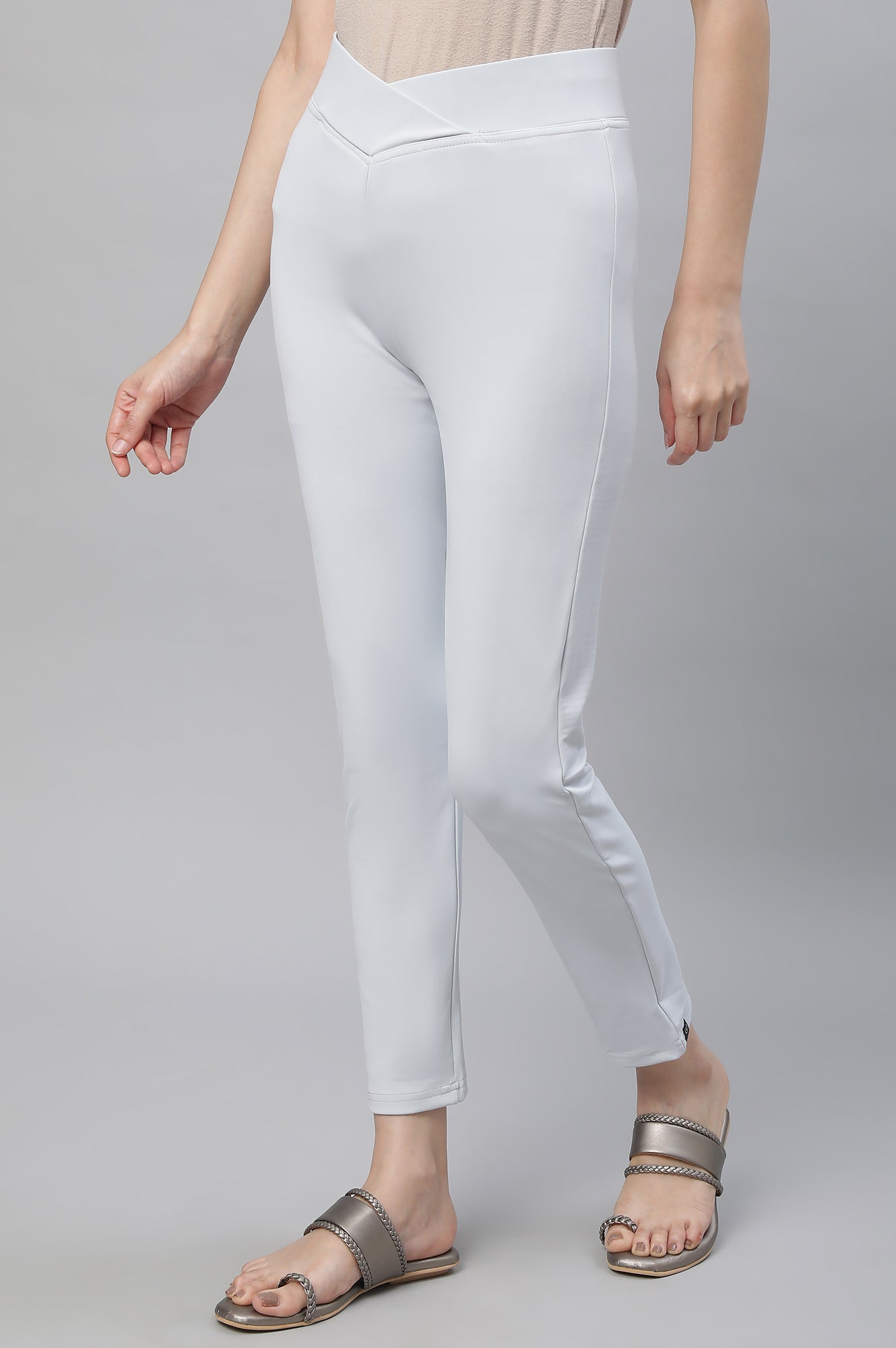 Light Grey Solid Skinny-fit Lycra Tights with Slip-on Closure