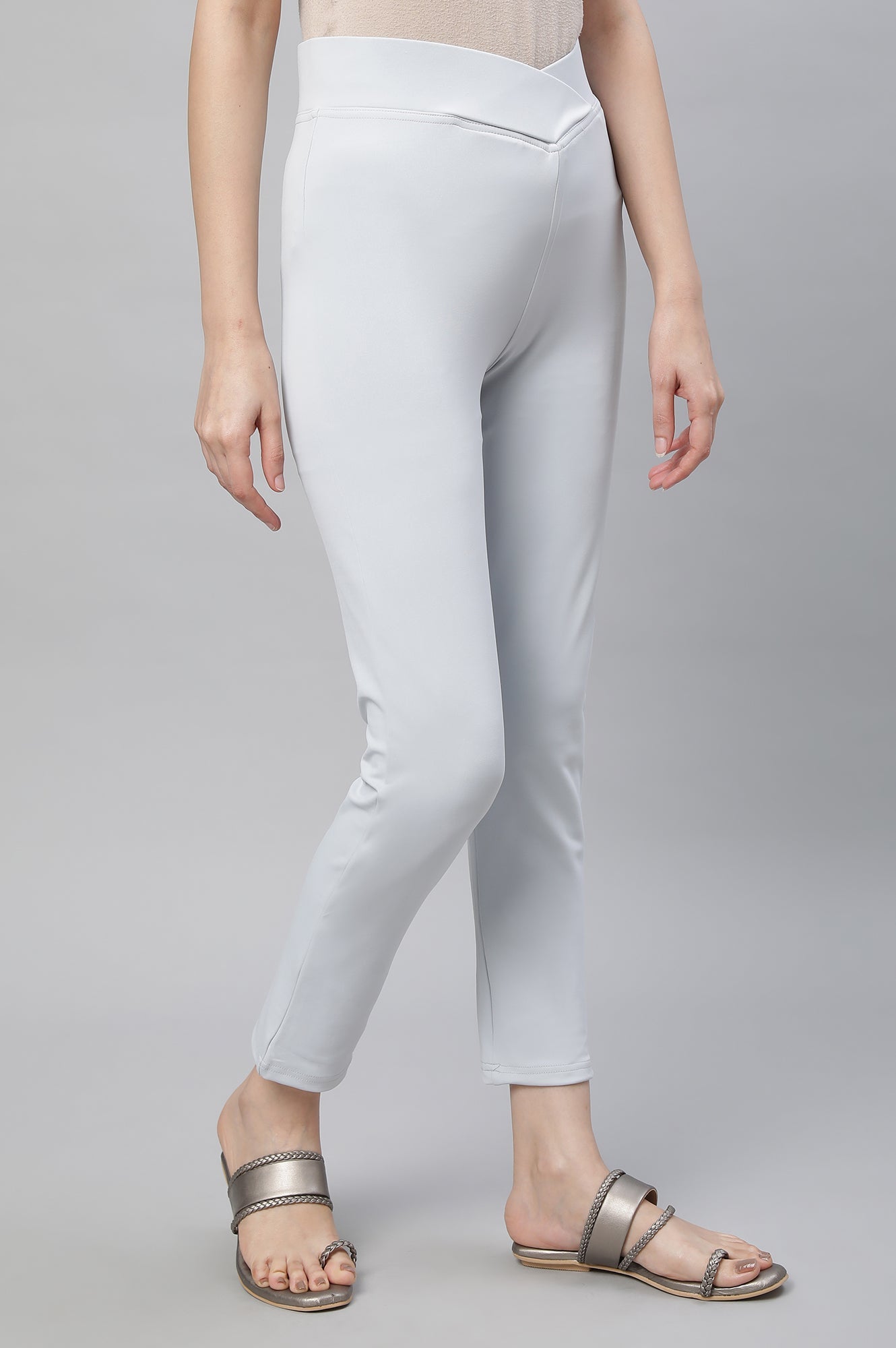Light Grey Solid Skinny-fit Lycra Tights with Slip-on Closure