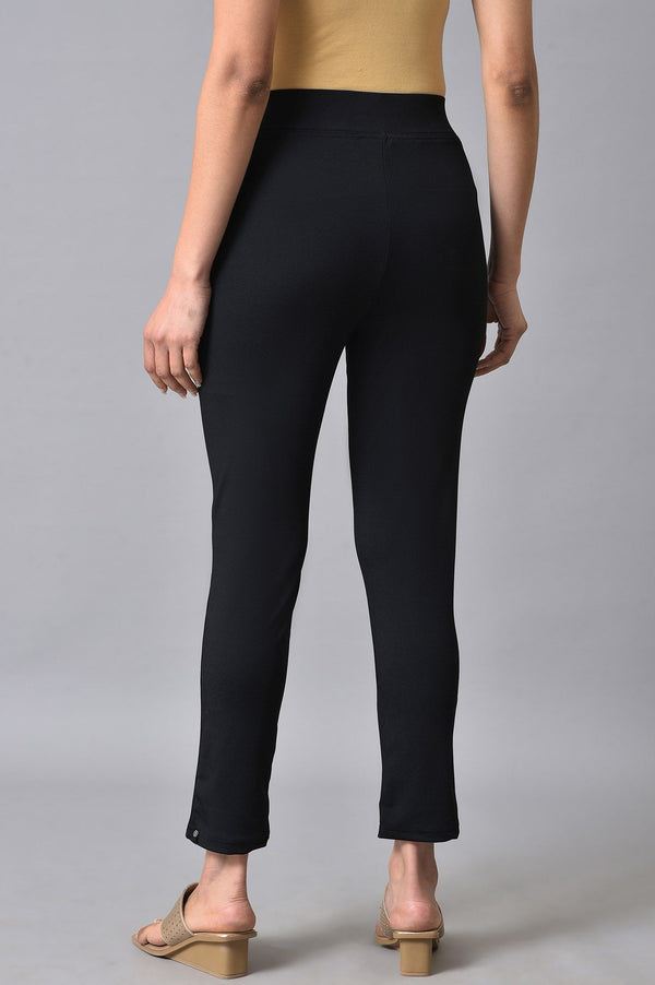 Elleven Women's Black Solid Skinny Fit Lycra Tights With Slip On Closure