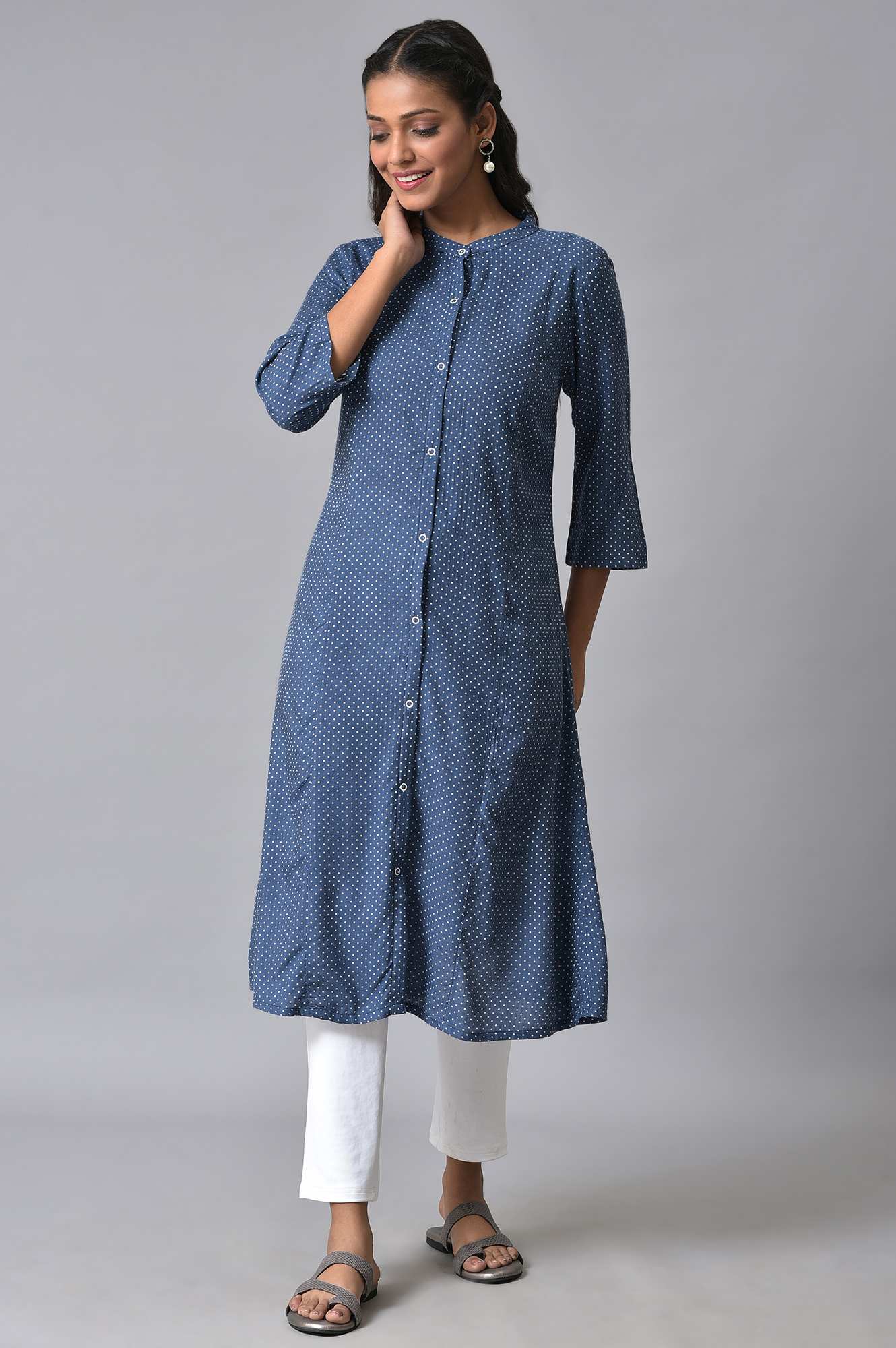 White Solid Skinny Fit Tights with Slip On Closure