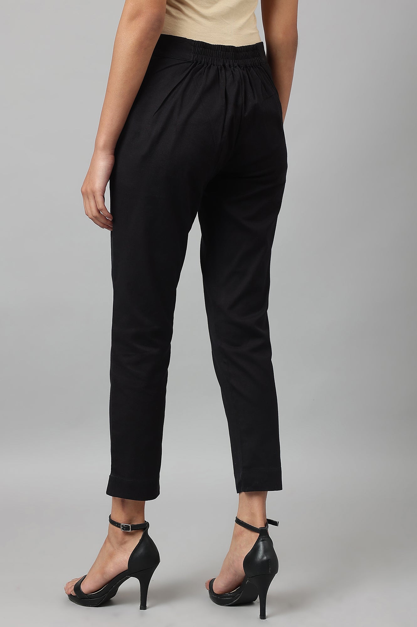 Black Solid Mid-Rise Cotton Flax Slim Pants
